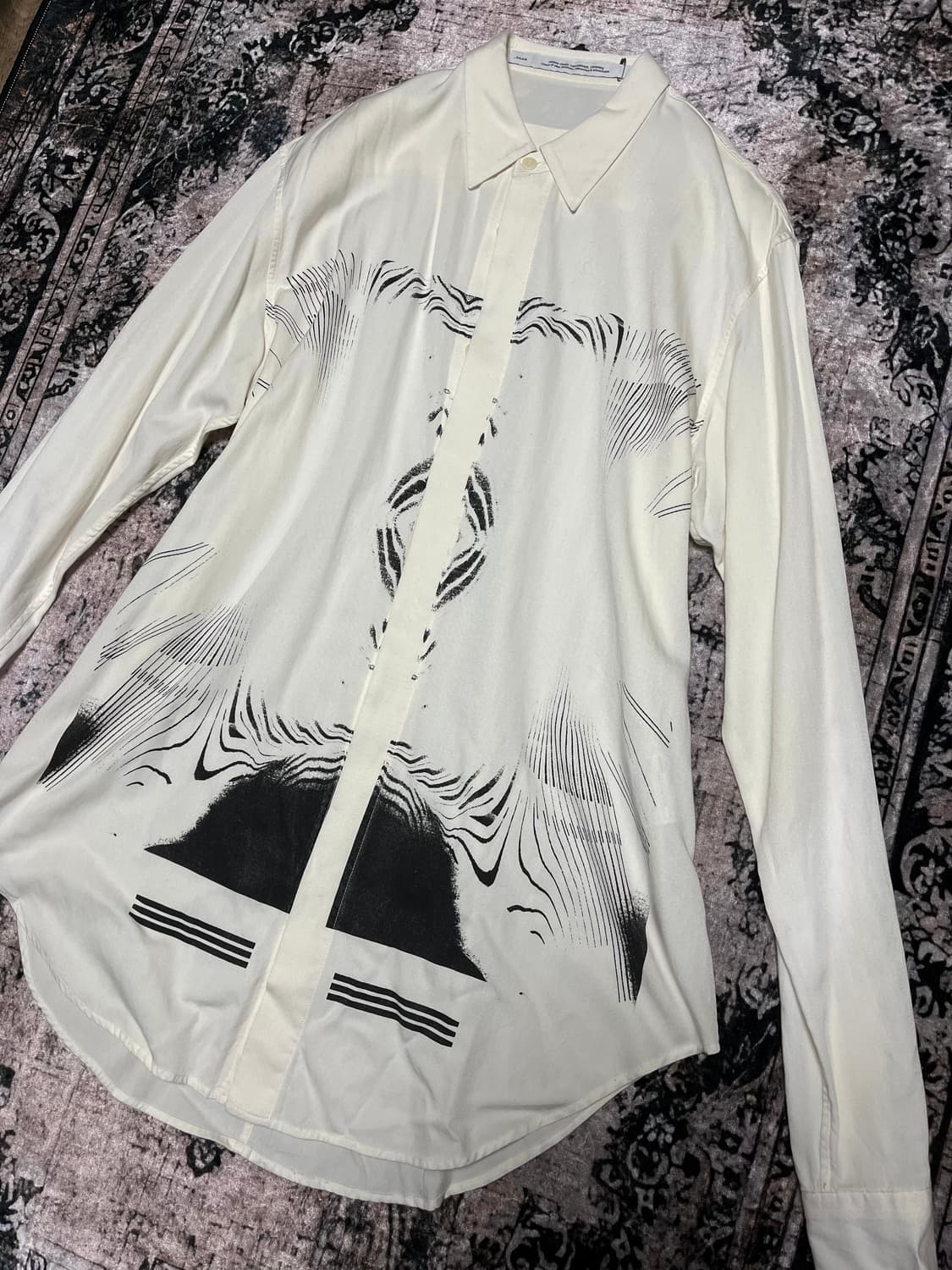 율리우스 한정판 818SHM1 그래픽 셔츠  상품이미지2