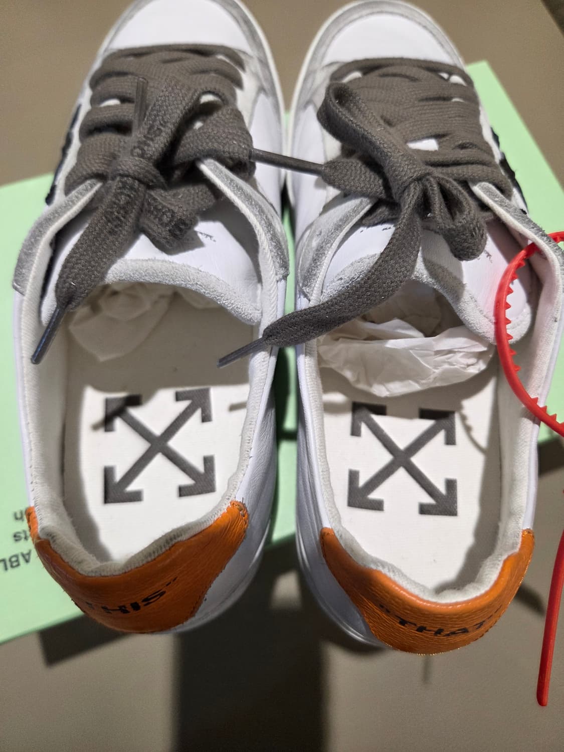 오프화이트 빈티지 애로우 레더 스니커즈 상품이미지5