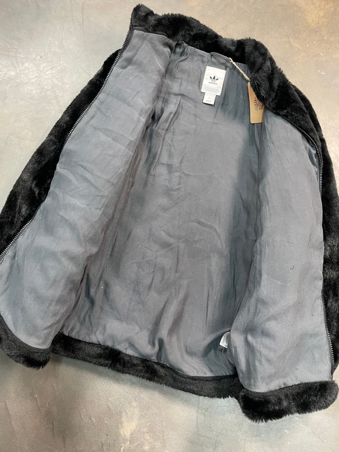 아디다스 퍼 플리스 자켓 상품이미지3