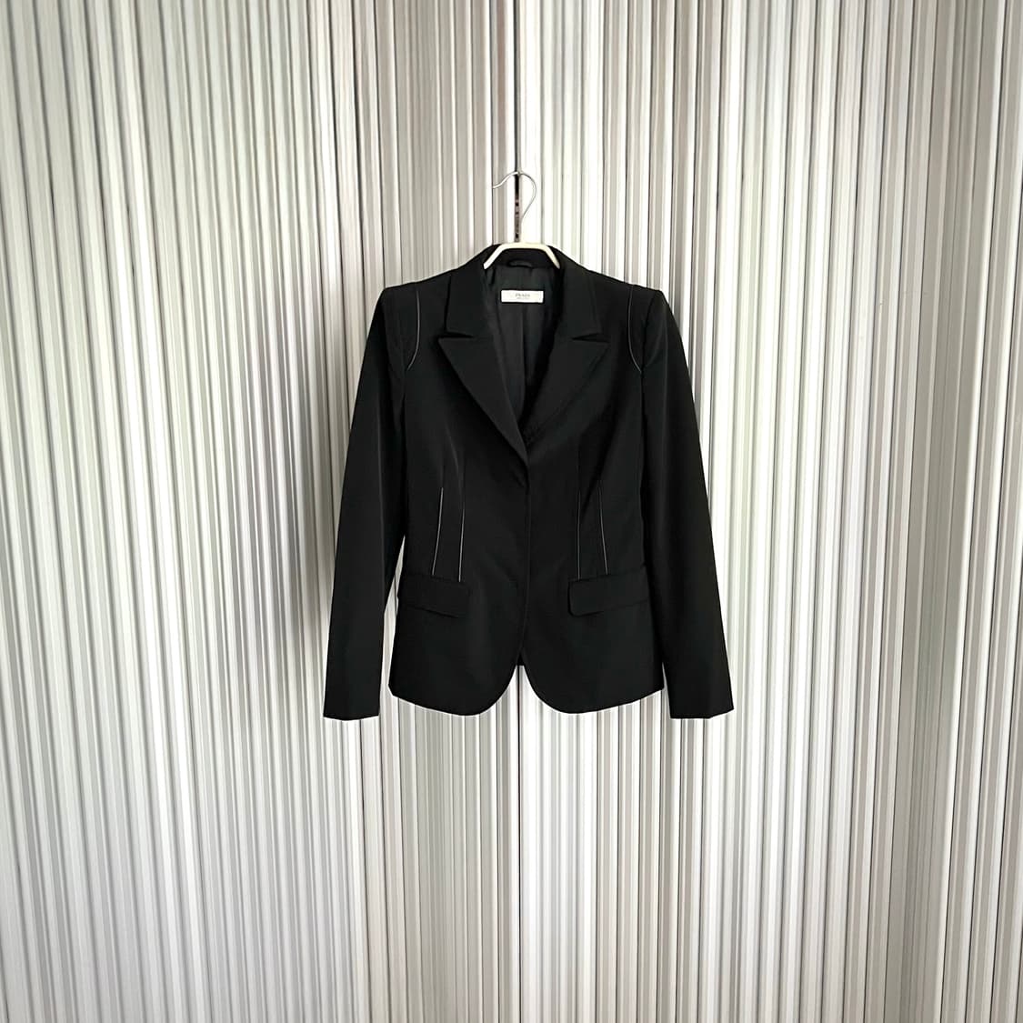 Prada Jacket 상품이미지1