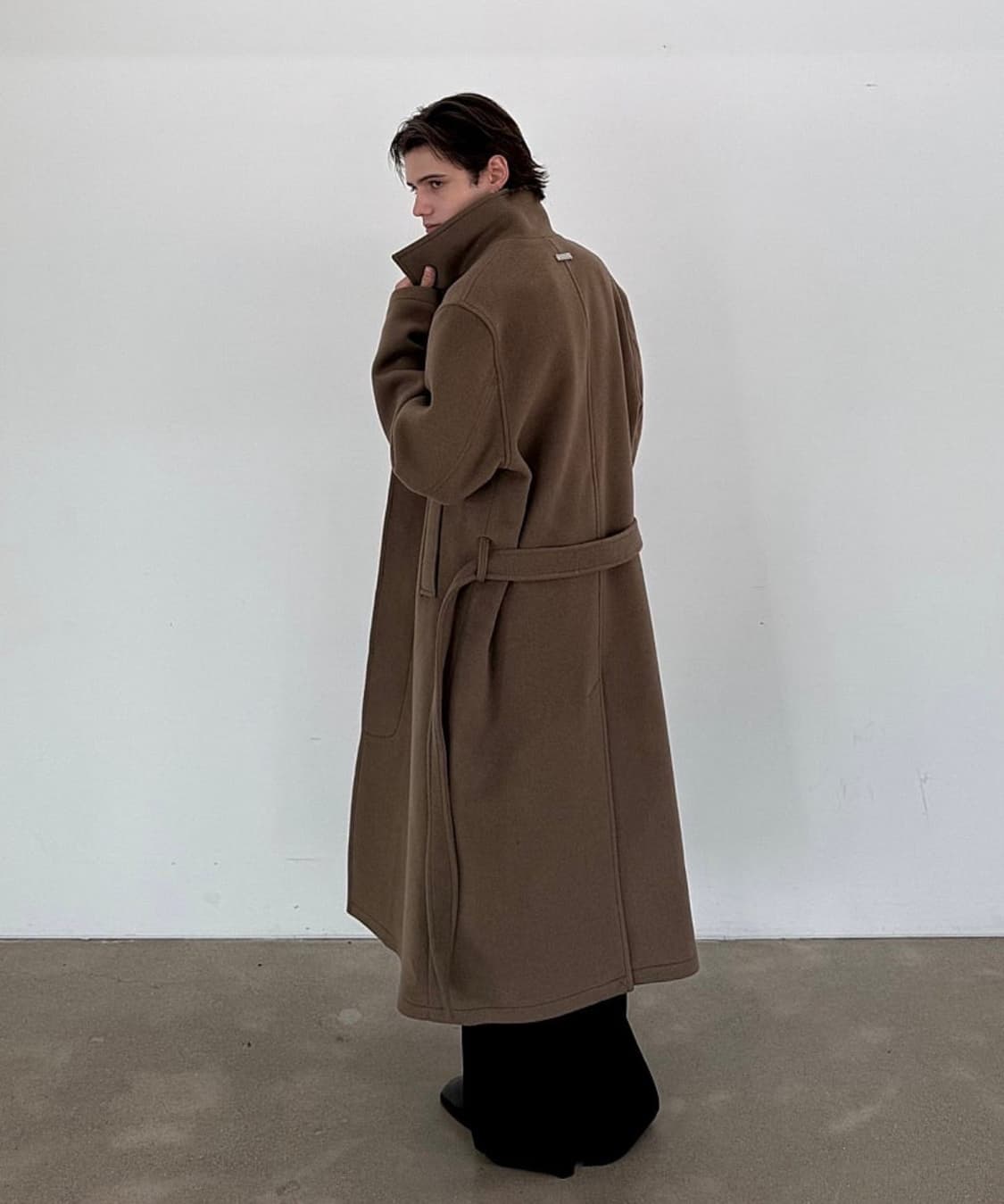 준느 c10 코트 카키 라지 구매합니다 상품이미지1