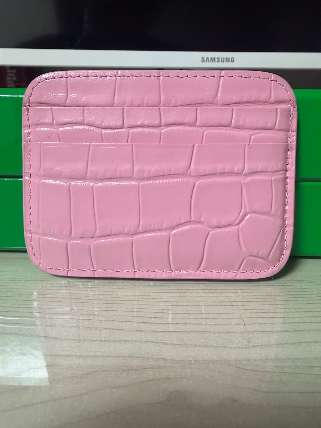 발렌시아가 샤이니 크로커다일 엠보스 캐쉬 카드 홀더 핑크 상품이미지2