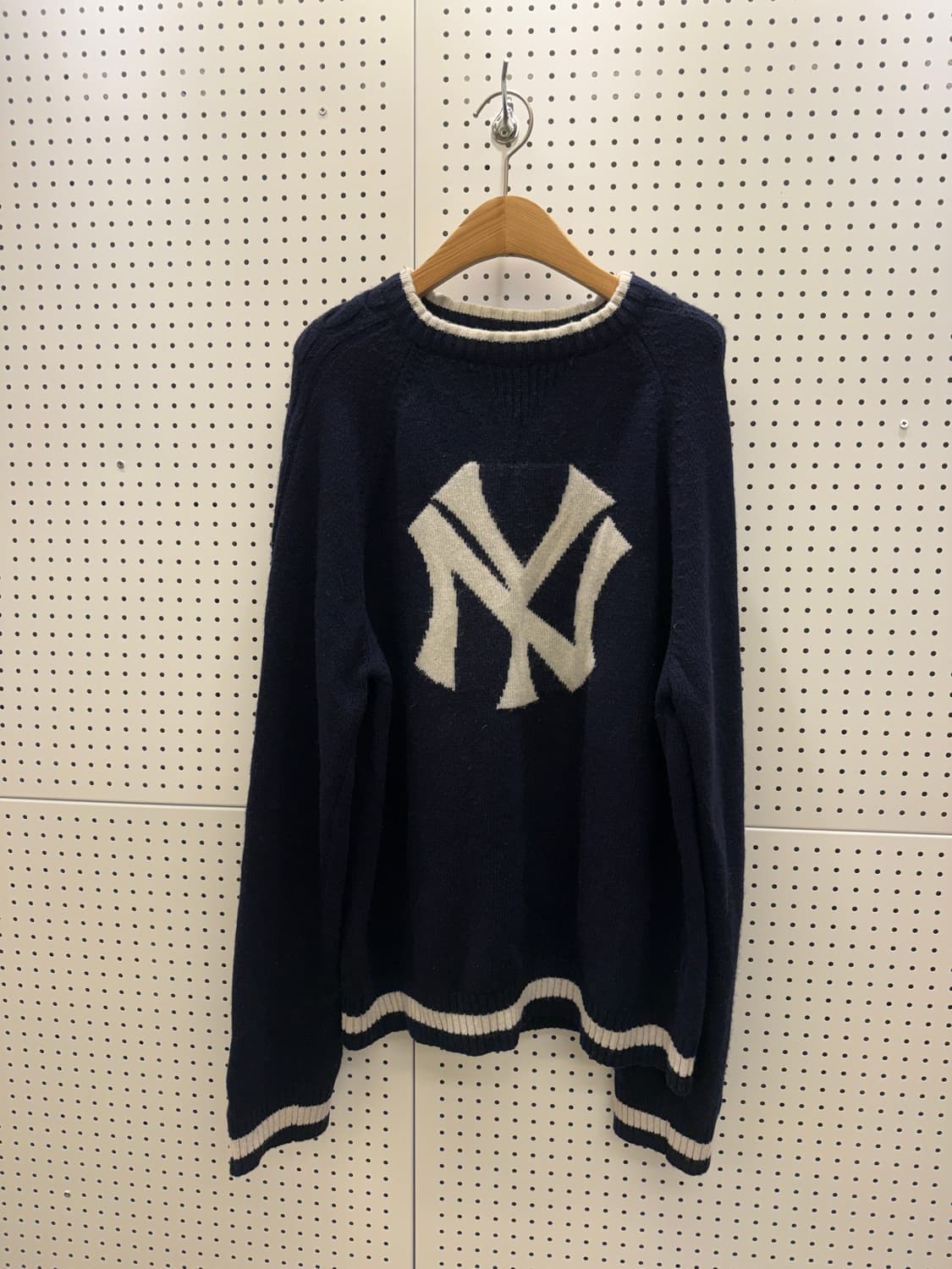 New Era NY 로고 니트 스웨터 네이비 U237 상품이미지2