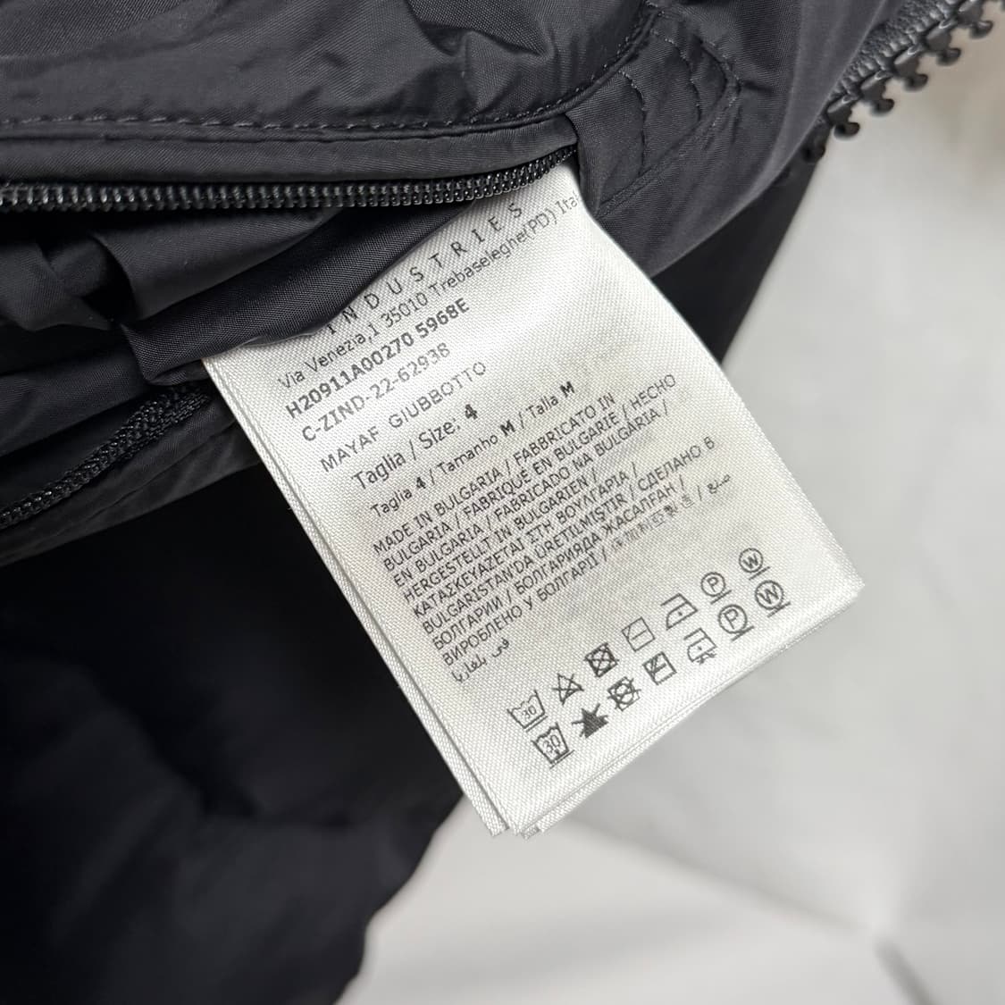 [S+급/4] 몽클레어 마야프 패딩 블랙 풀구성 마르크 상품이미지6