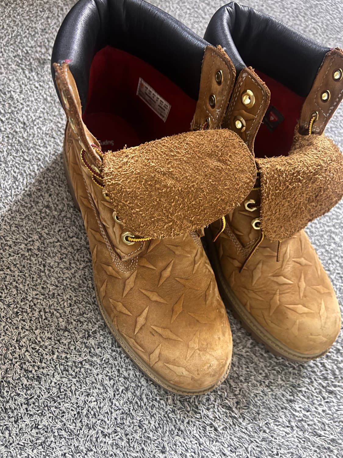 슈프림X팀버랜드 다이아몬드 6인치 부츠 판매합니다 상품이미지2