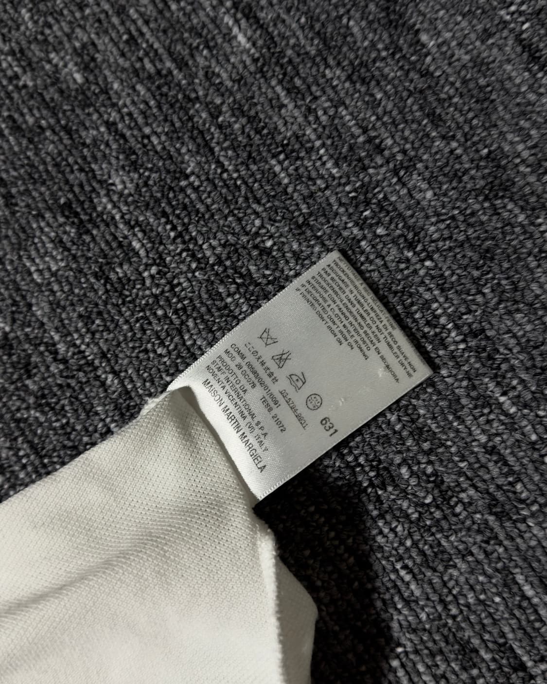 Martin Margiela White V-neck T-Shirts 상품이미지3