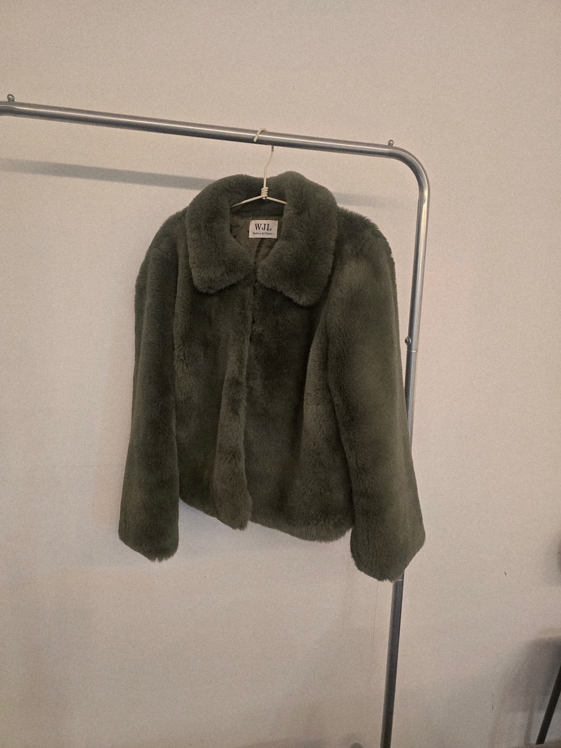 올리브그린 카키 퍼자켓 상품이미지1