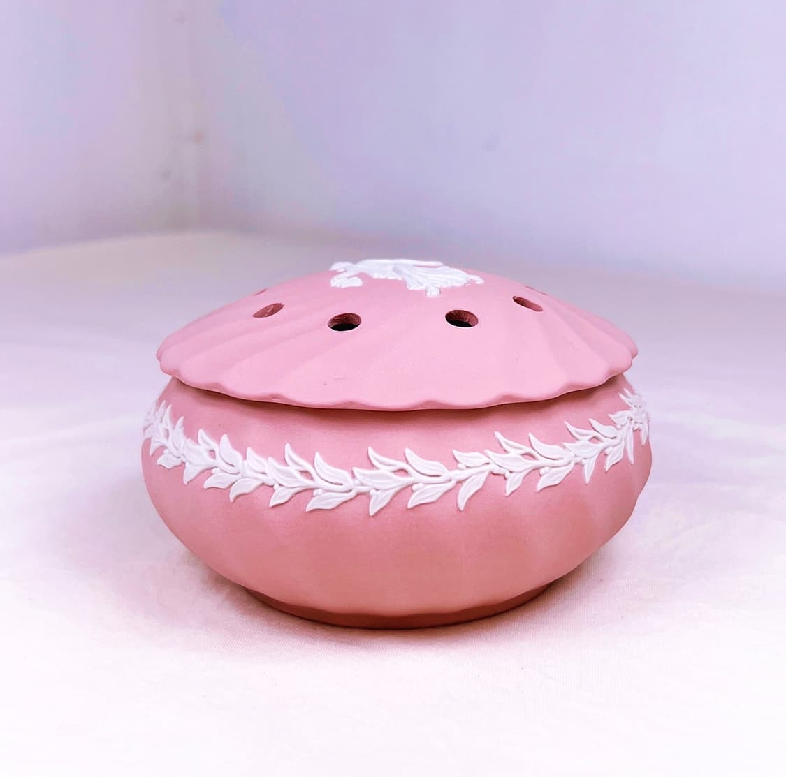 [영국엔틱] 웨지우드 제스퍼웨어 댄싱아워 포푸리 보석함_ 핑크 상품이미지6