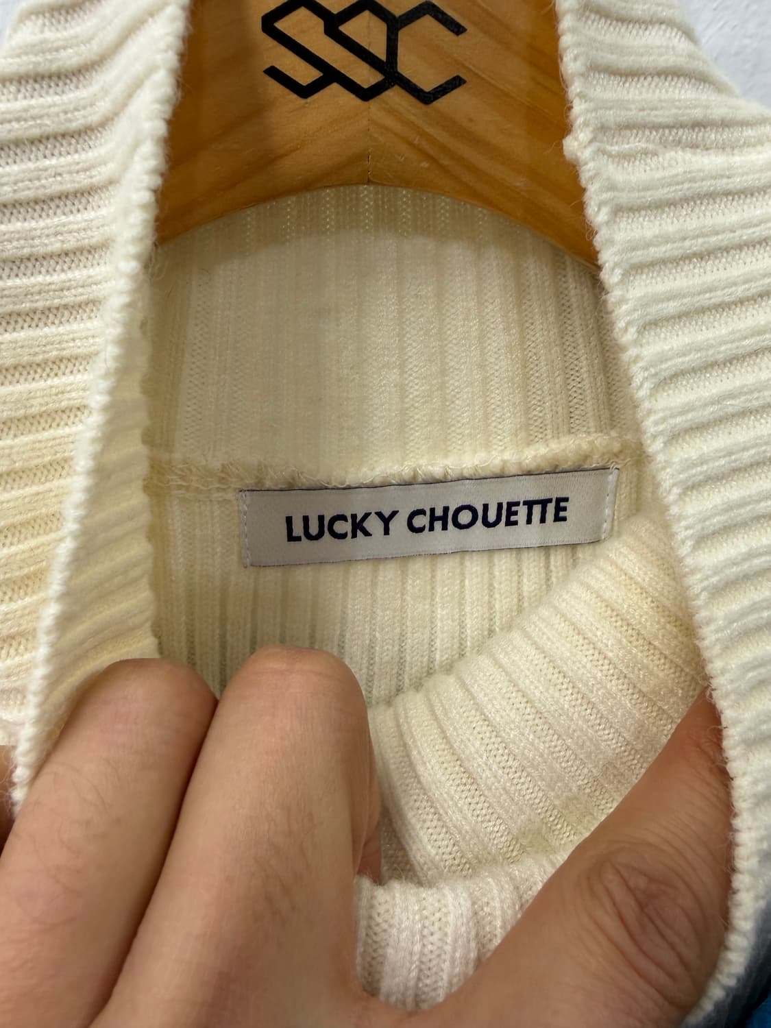 정품) 럭키슈에뜨 배색 니트 스웨터 F 상품이미지6