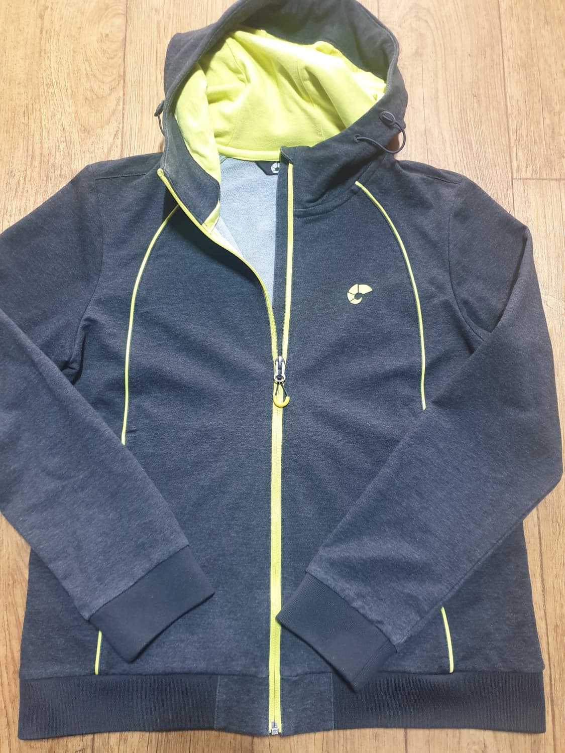 네파 후드집업 95~100 사이즈입니다 상품이미지2