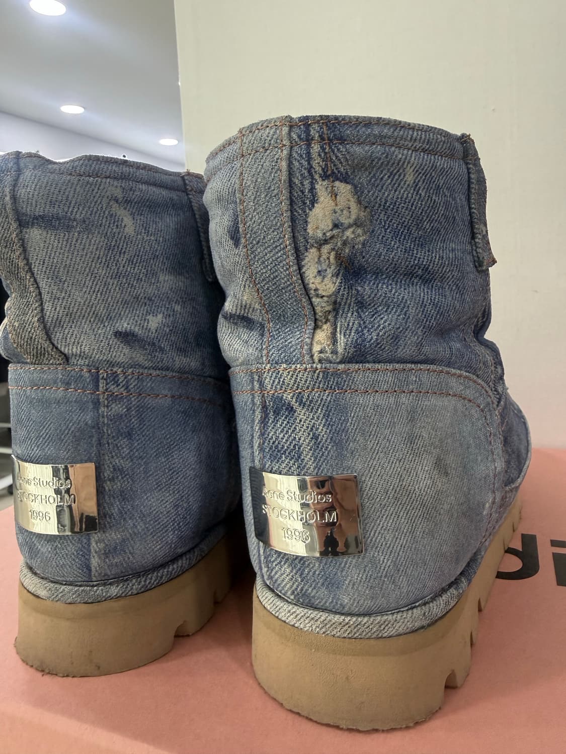 아크네 부츠 슈즈 상품이미지2