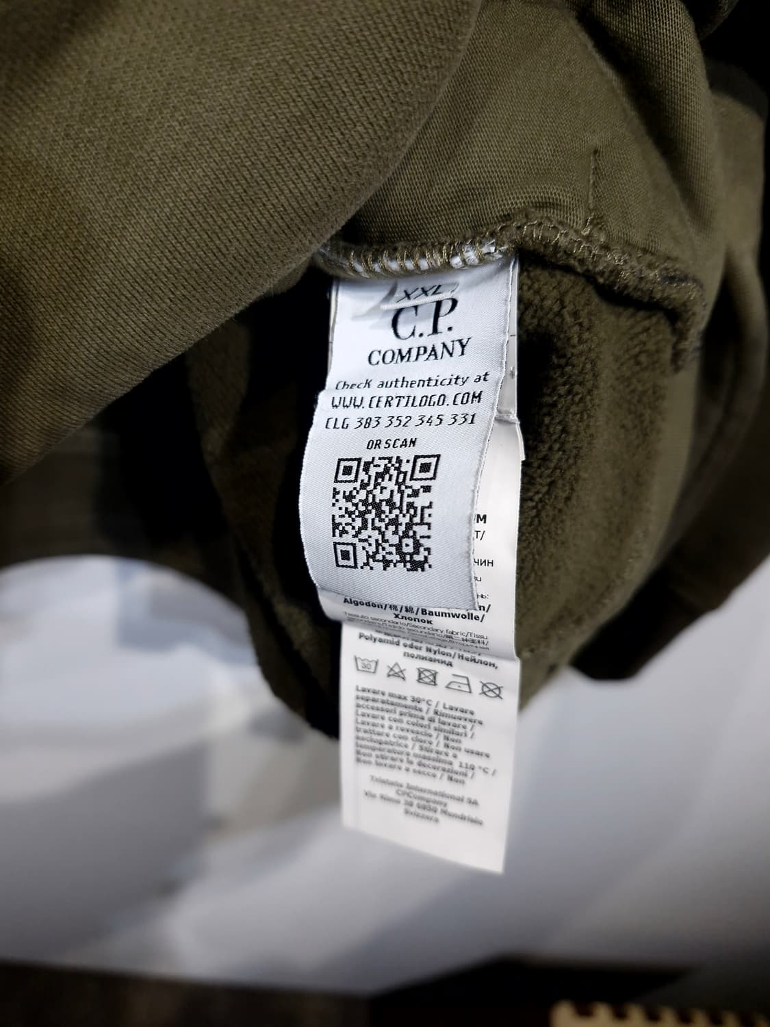 씨피컴퍼니(CP Company)렌즈 와펜 맨투맨 상품이미지7