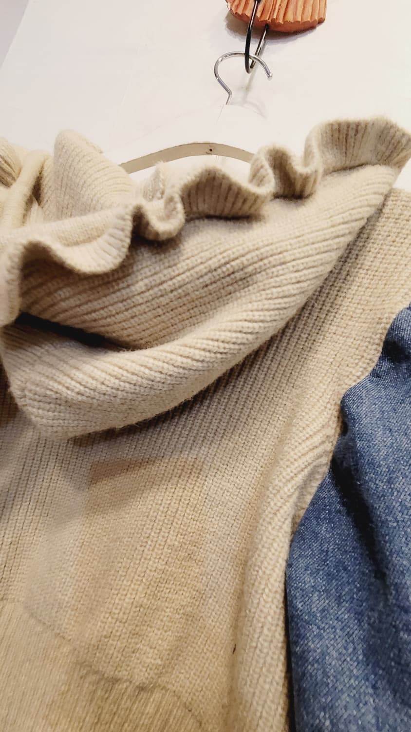 톰보이 프릴후드 니트집업 상품이미지2