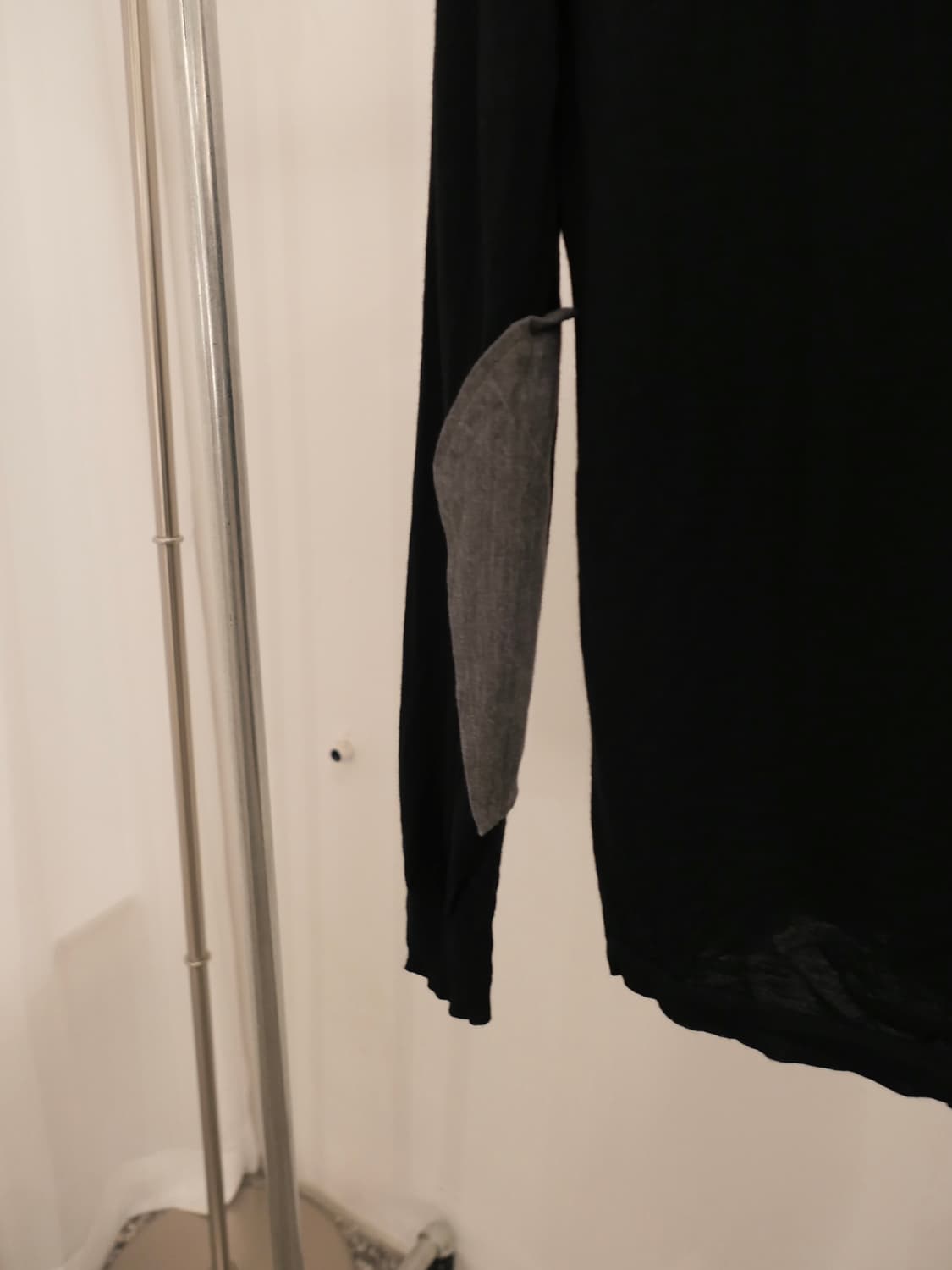 비즈빔 브이넥 니트 상품이미지4