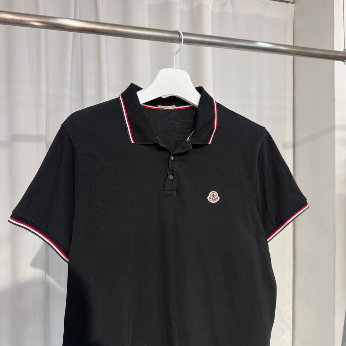 (2XL) 몽클레어 와펜패치 트라이컬러 카라티  상품이미지2