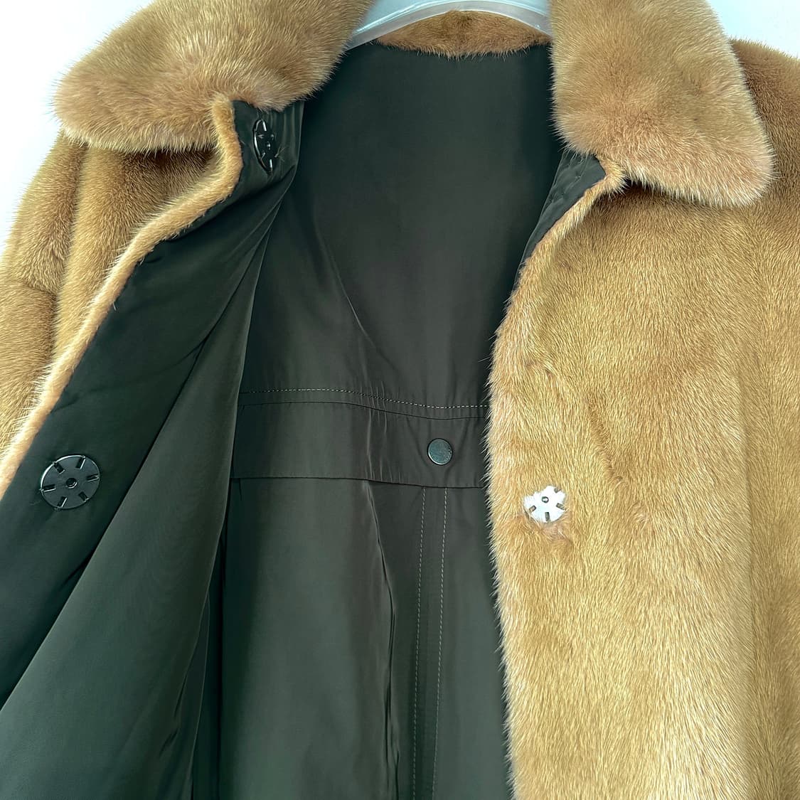 이브살로몬 24FW 리버서블 밍크 모피 코트 상품이미지5