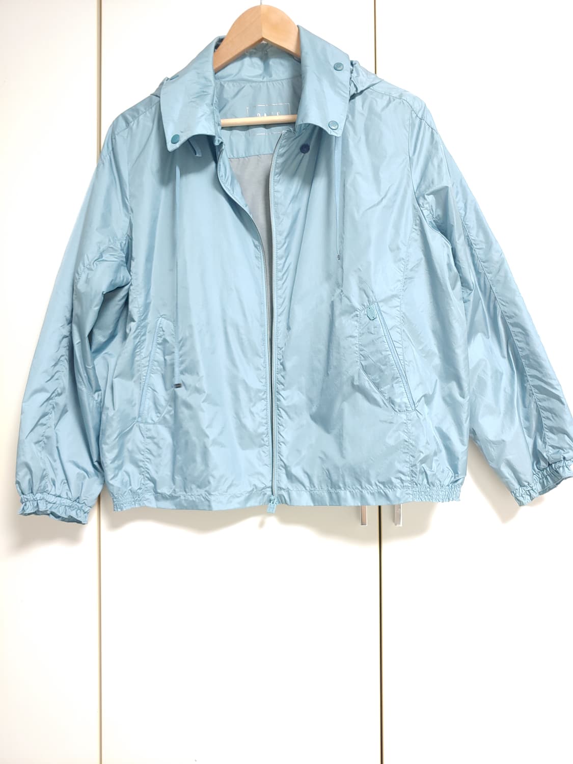 닥스 39만 후드내장 경량 점퍼  상품이미지7