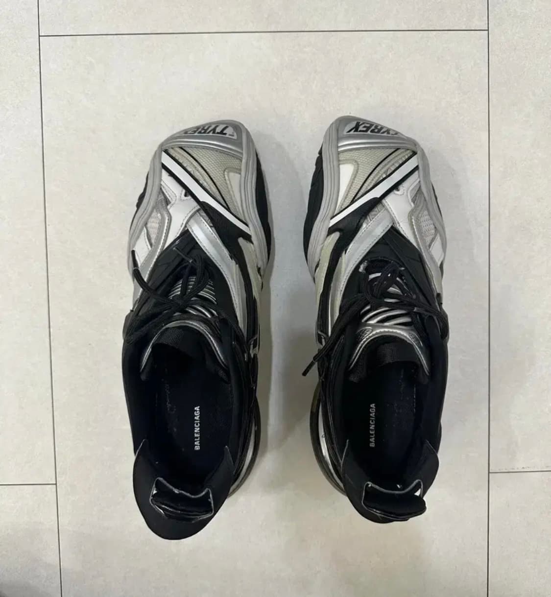 발렌시아가  타이렉스 43 상품이미지3