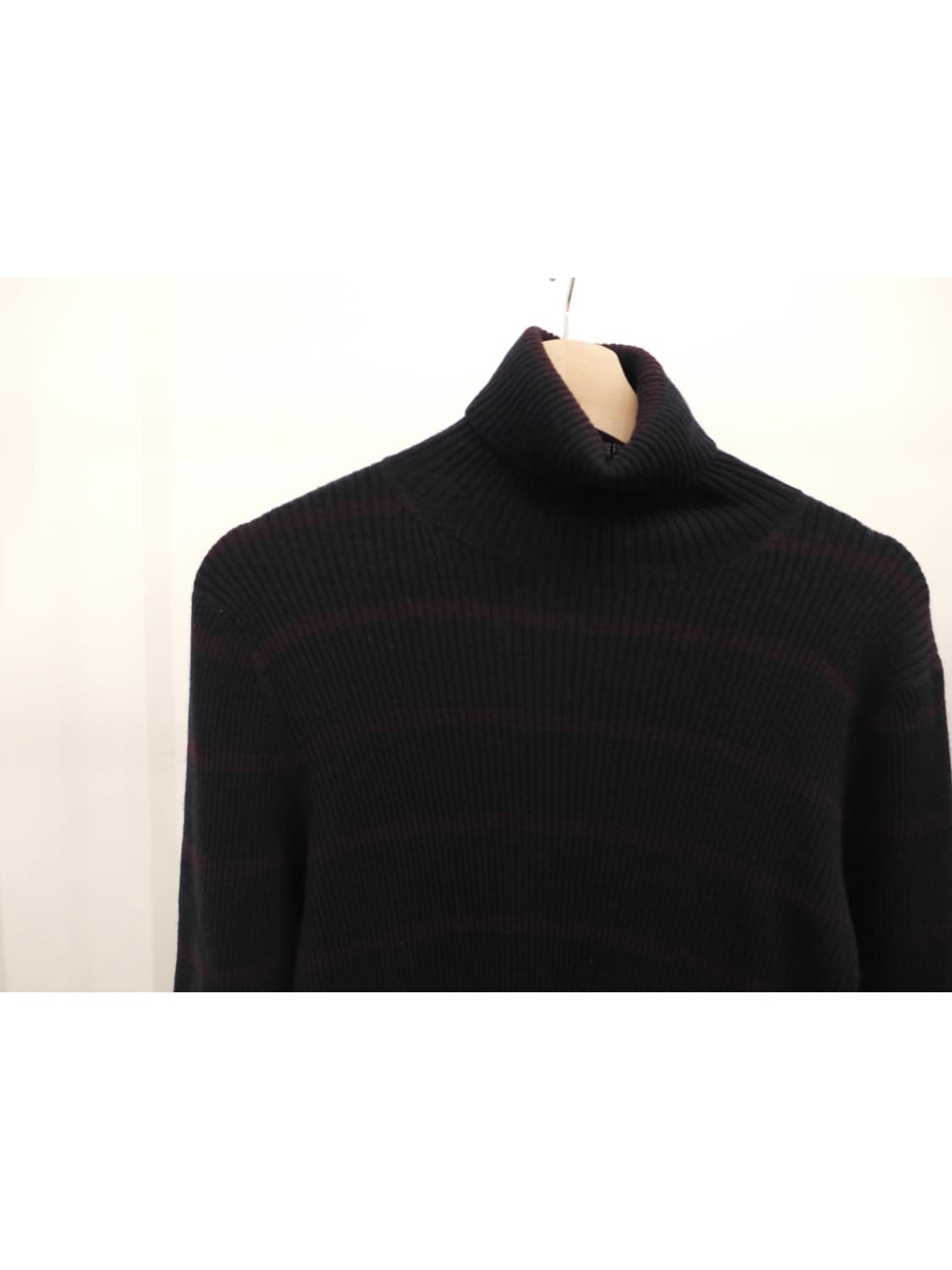 드리스 반 노튼 스트라이프 터틀넥 니트 상품이미지2