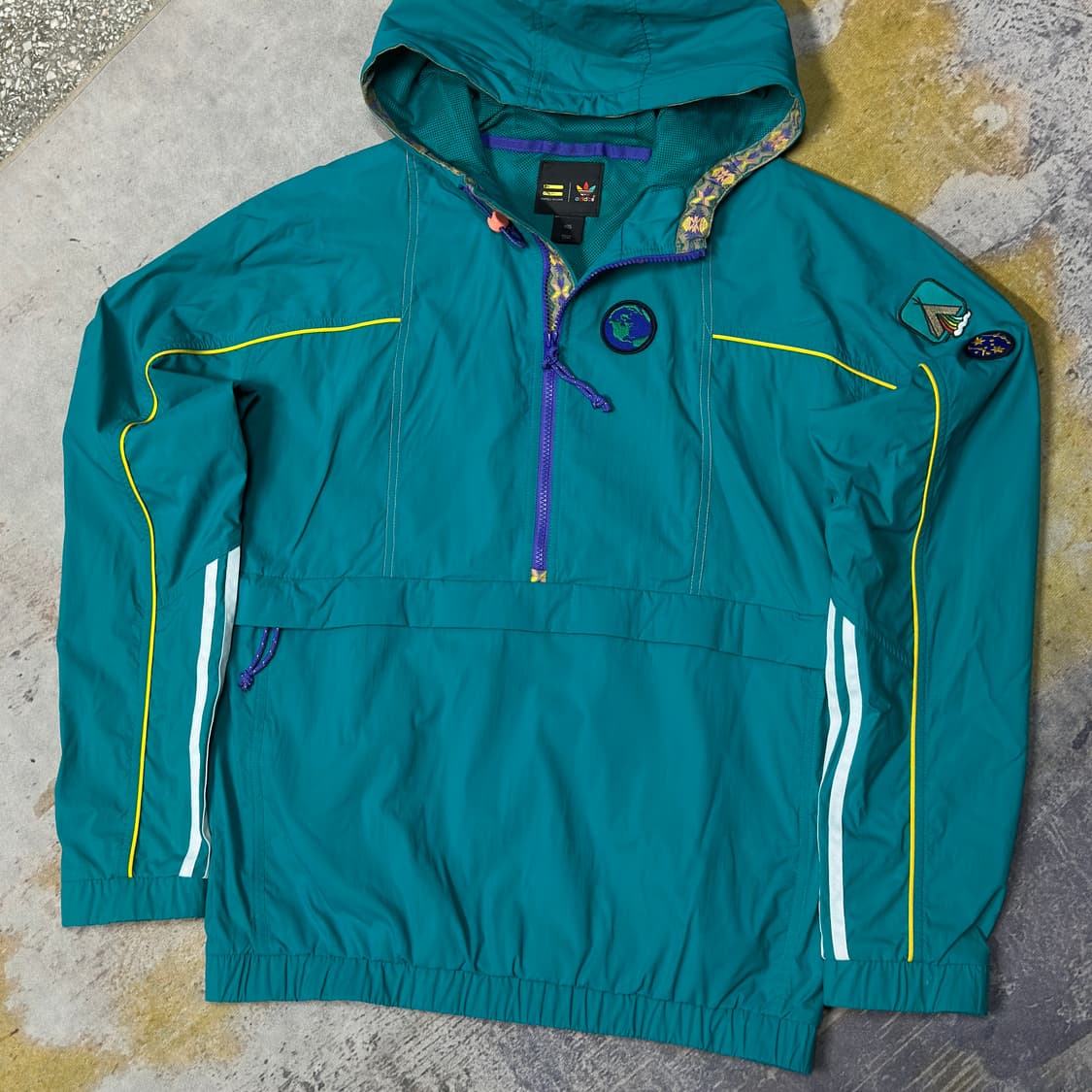 아디다스 퍼렐윌리엄스 윈드브레이커 아노락 XL 상품이미지1