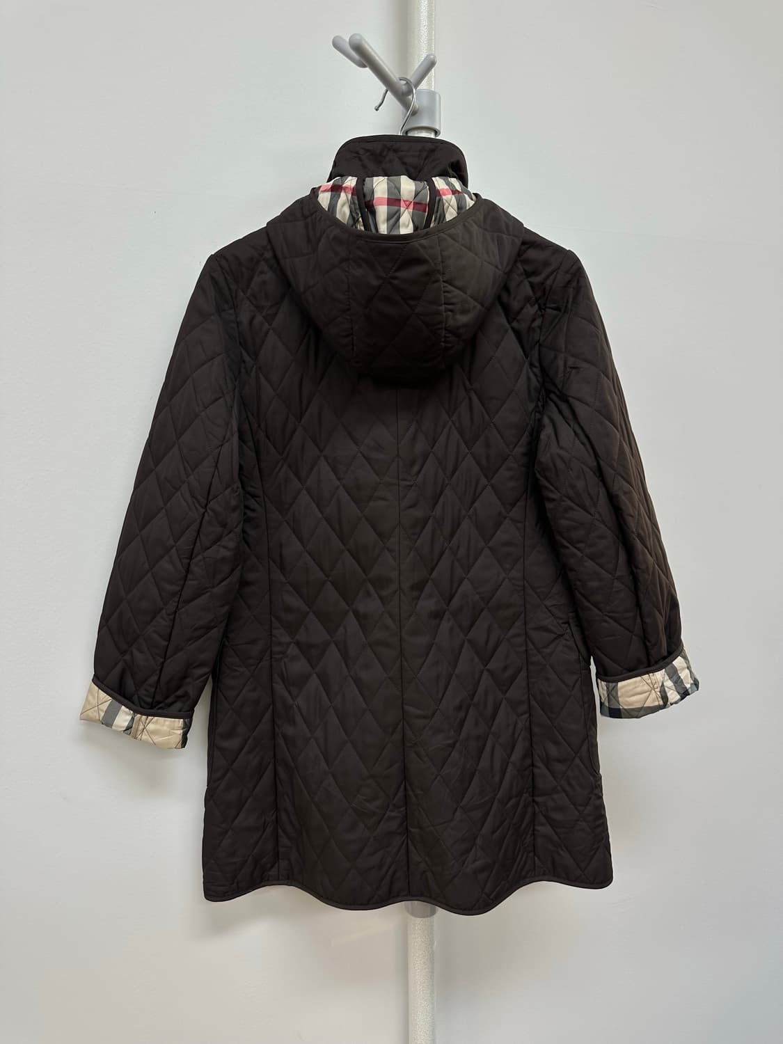 버버리 체크 후드 퀼팅 코트 상품이미지8