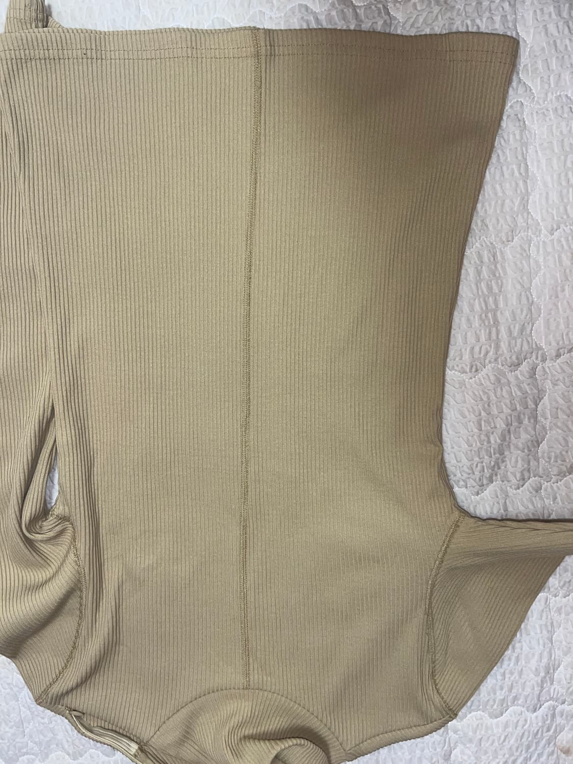 에옹쓰 터틀넥 머스타드 상품이미지6