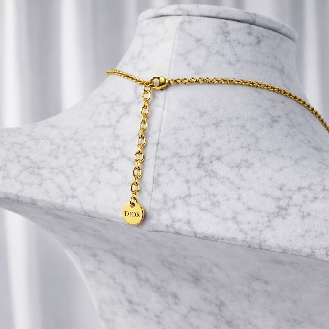 [새상품급] 디올 CD 쁘띠 아이콘 목걸이 상품이미지4