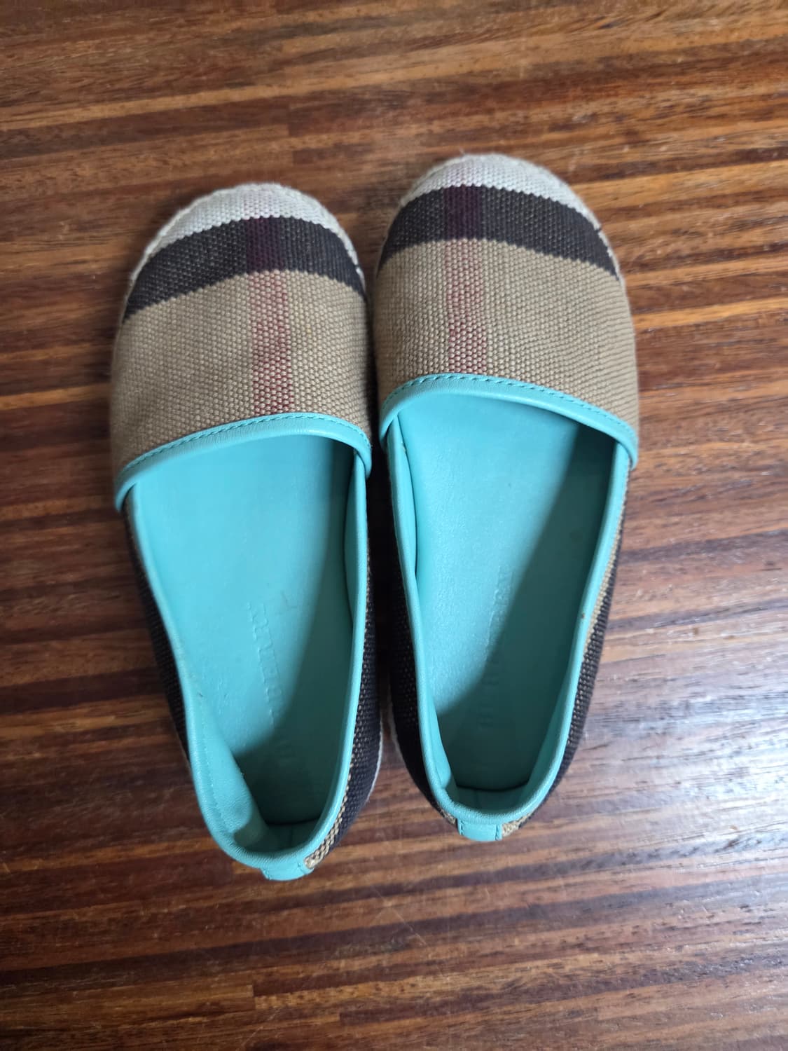 버버리 키즈 에스파듀 단화 26 대략 160 상품이미지1