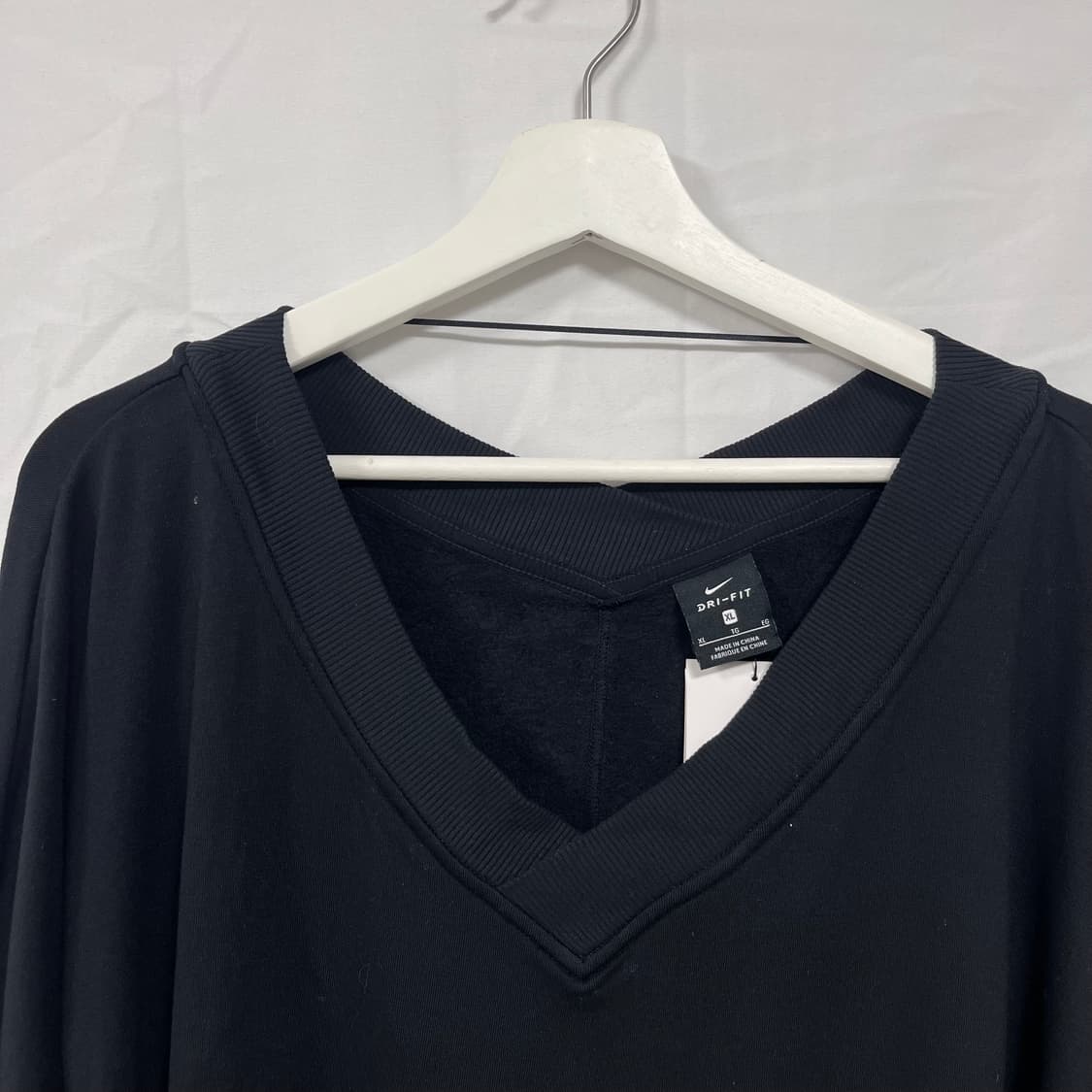 나이키 브이넥 오버핏 티셔츠 (새상품) 상품이미지3