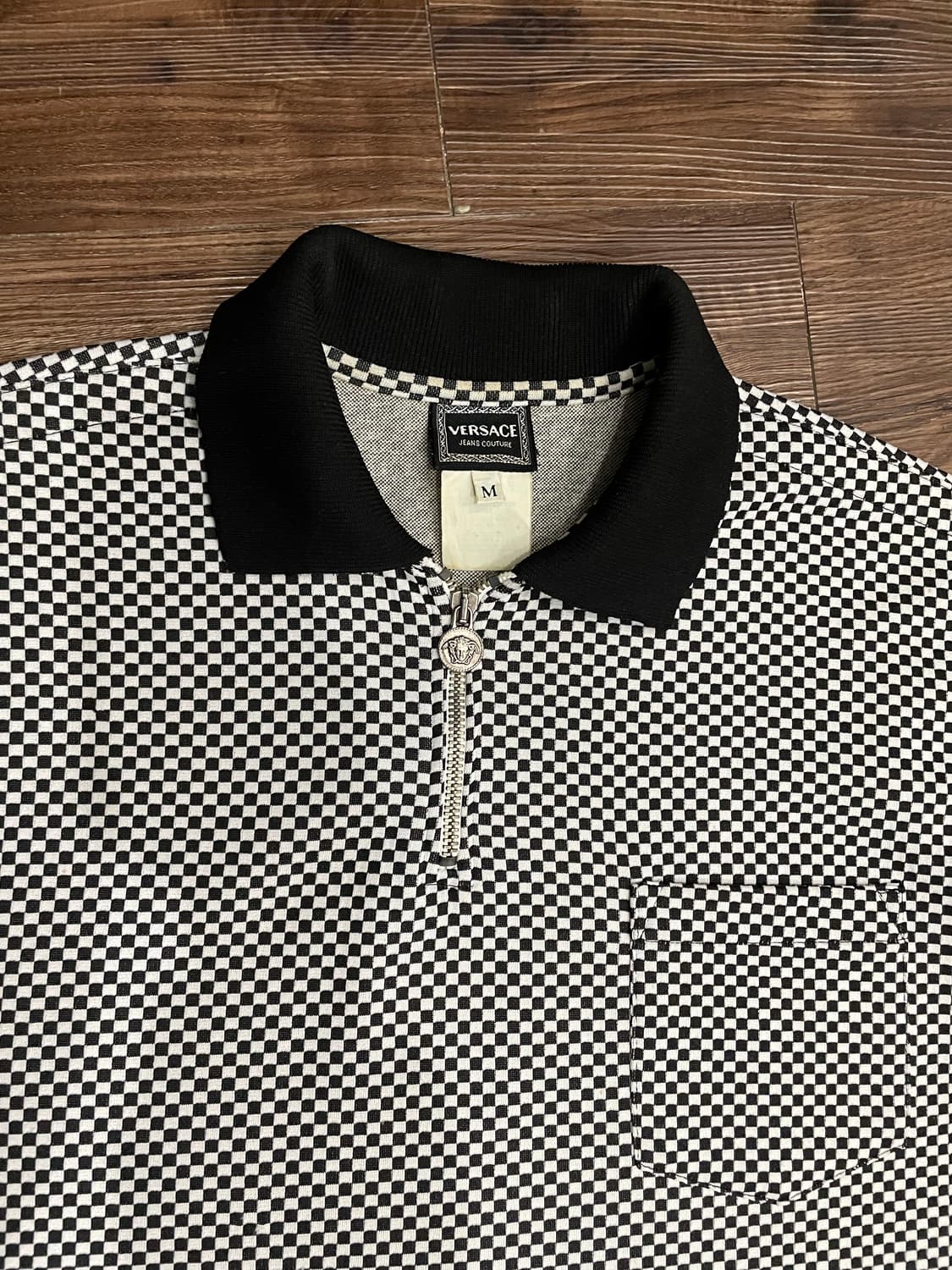 베르사체 진스 꾸뛰르 하프집 체커보드 폴로 셔츠 상품이미지3