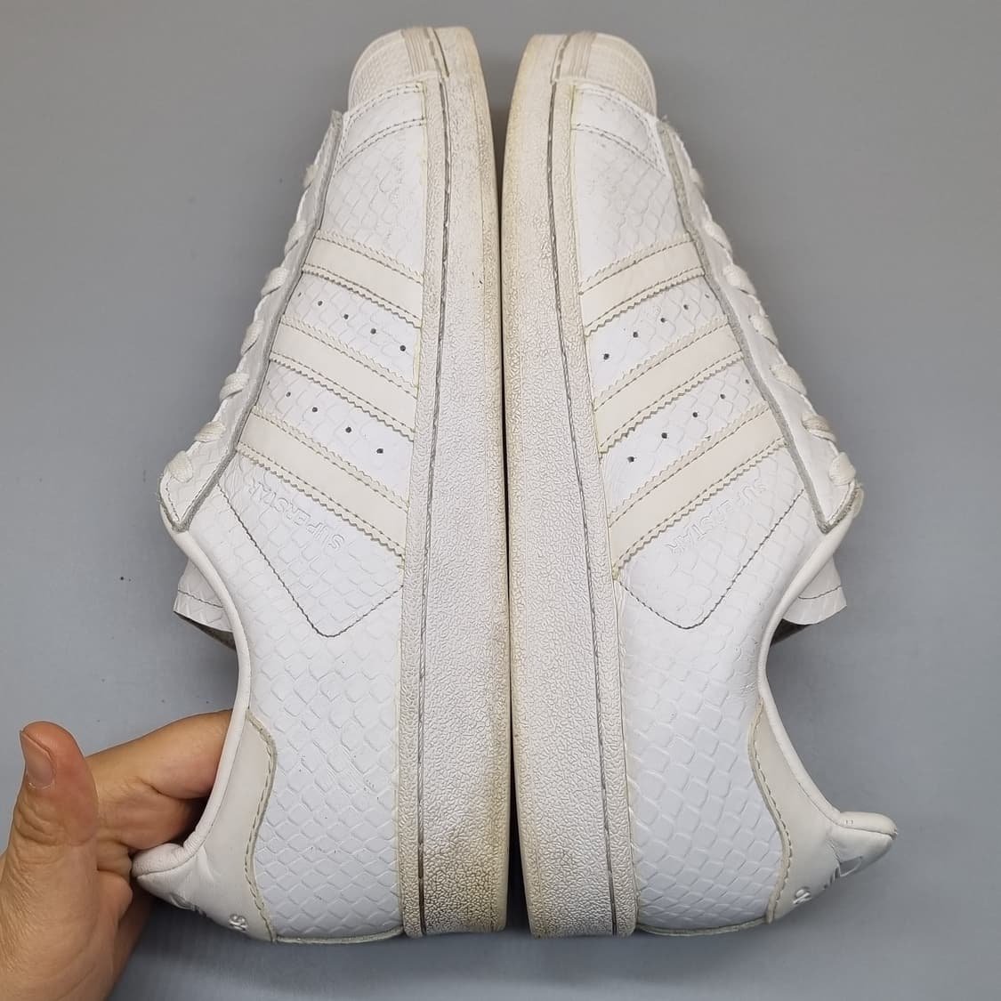 아디다스 슈퍼스타 뱀피 남성스니커즈270 상품이미지5