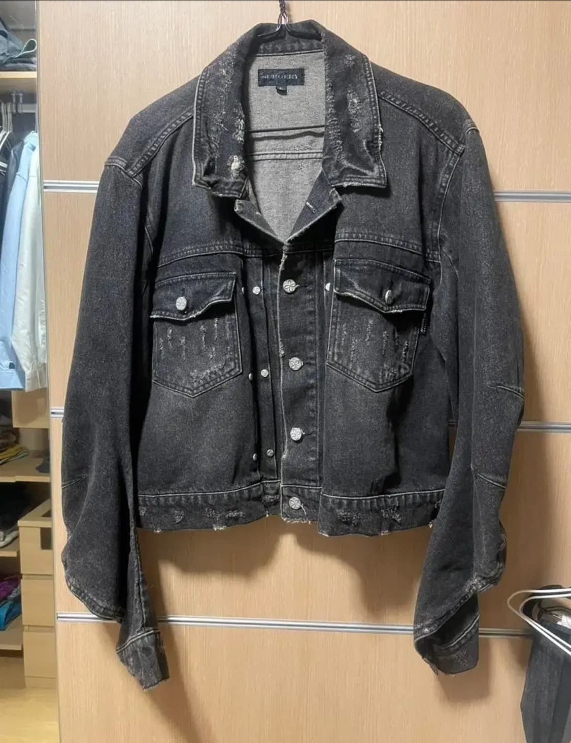 써저리(surgery) 커브드 데님 트러커 자켓 블랙 L 상품이미지1