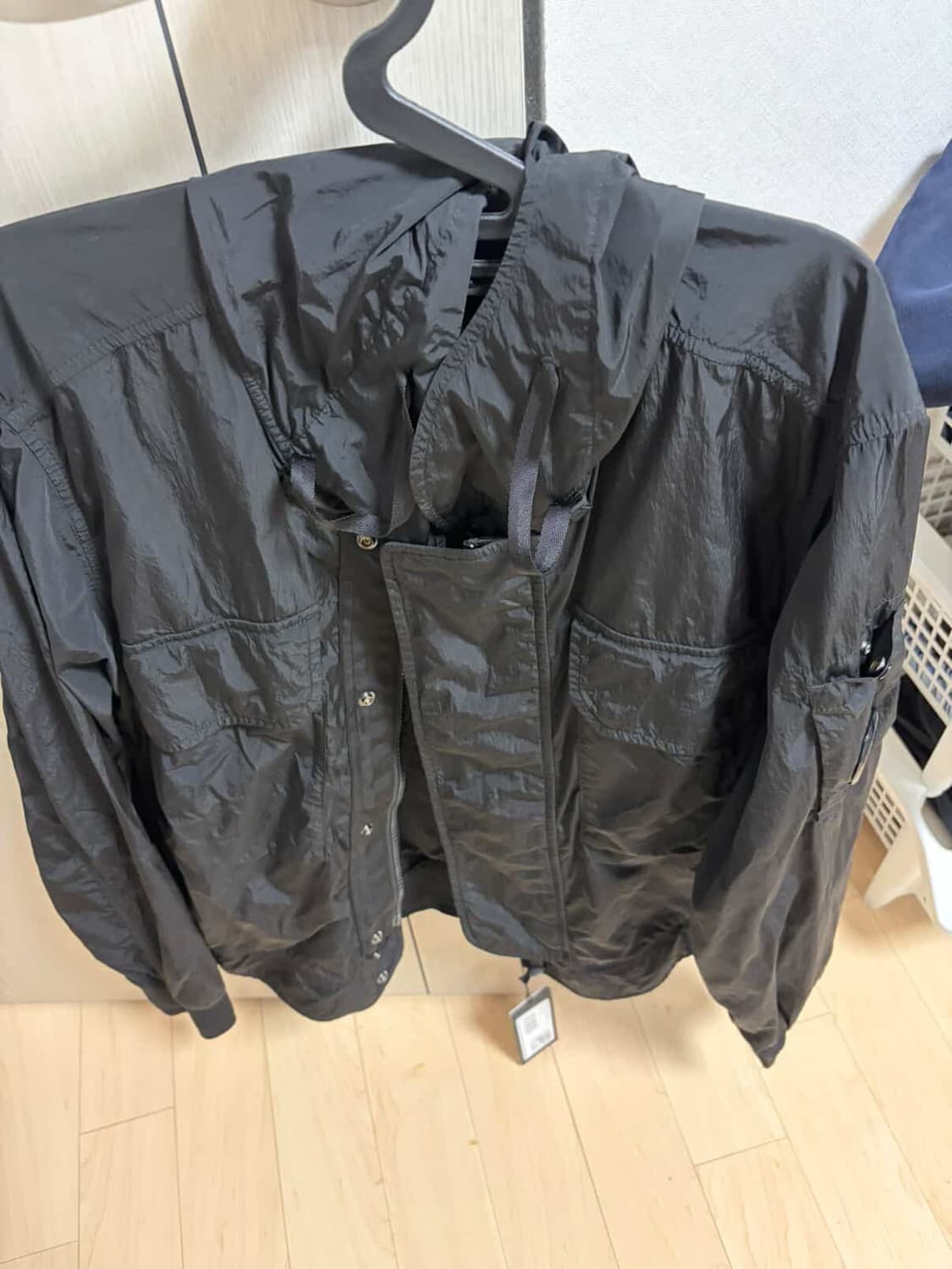 (새상품)cp 컴퍼니 크롬-R 후드 렌즈자켓 25ss m 상품이미지3