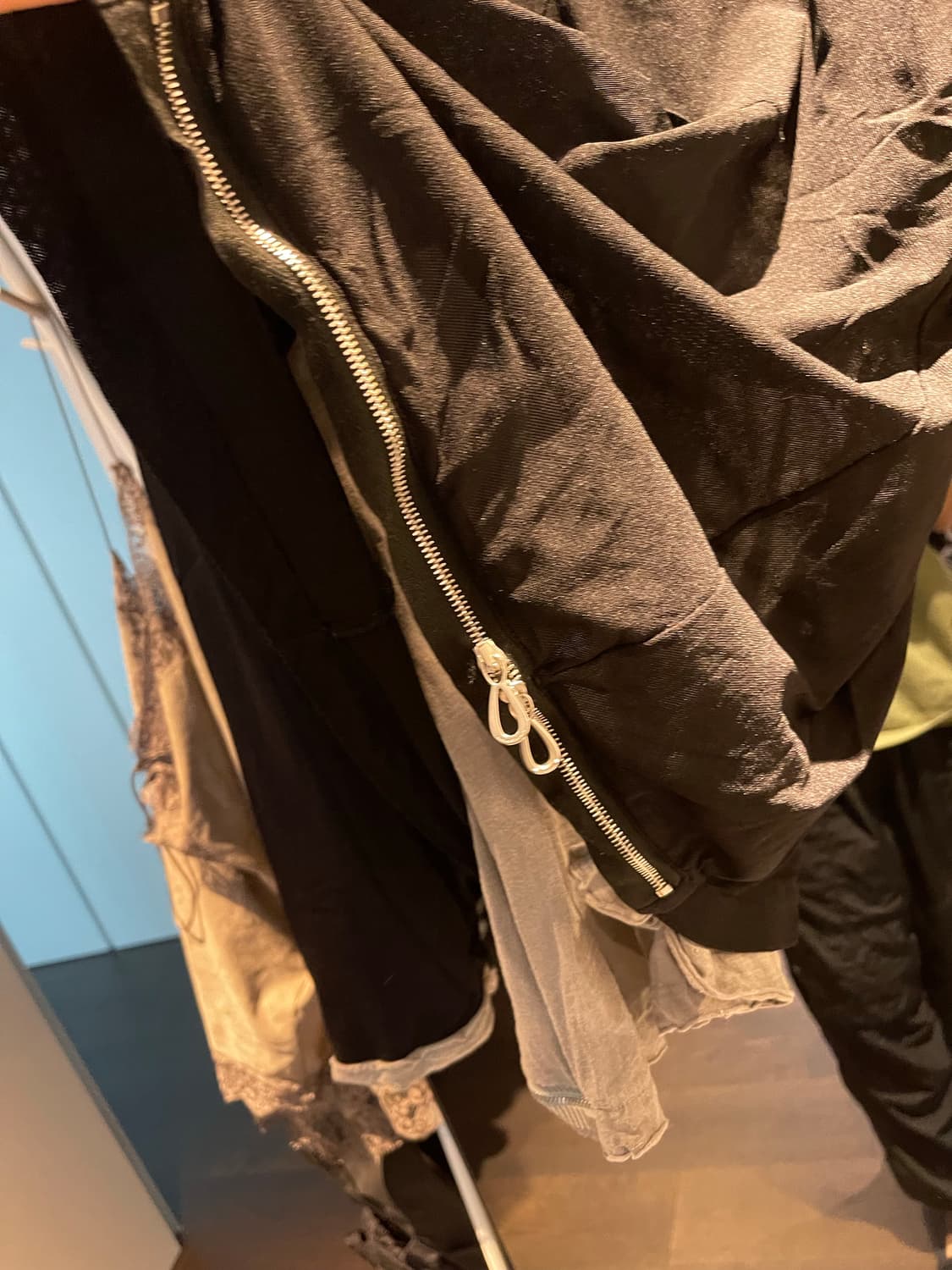 키코코스타디노브 메쉬레이어드 롱슬리브 상품이미지2