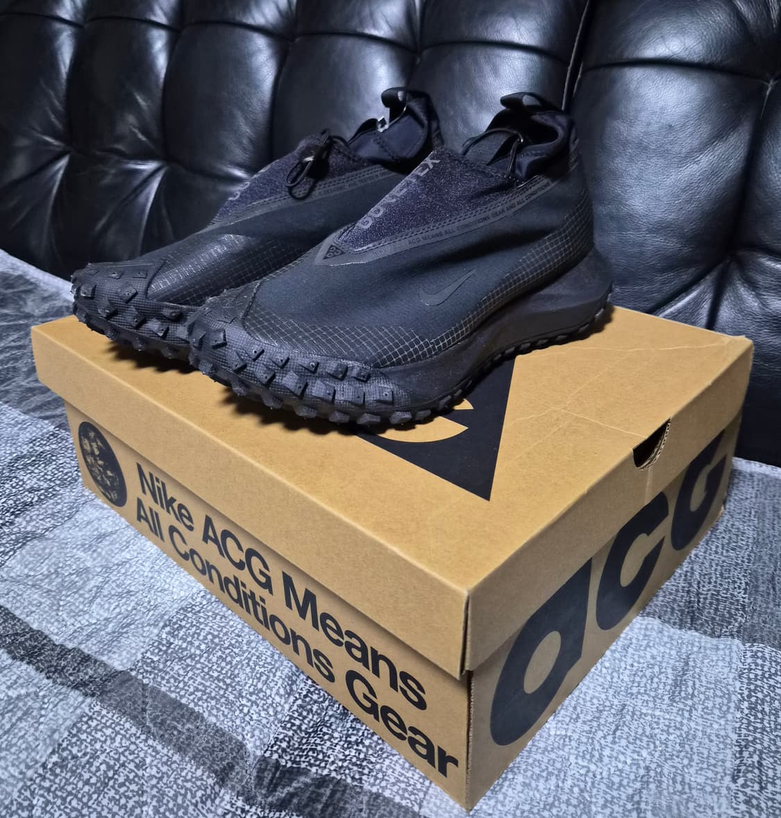 나이키 ACG 마운틴 플라이 고어텍스 블랙 초판 270, 275 새제품 상품이미지2