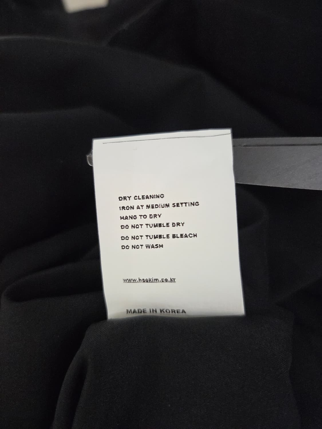 HAE BY HAEKIM 해바이해킴 언밸런스 컷아웃 퍼프 원피스 블랙 상품이미지8