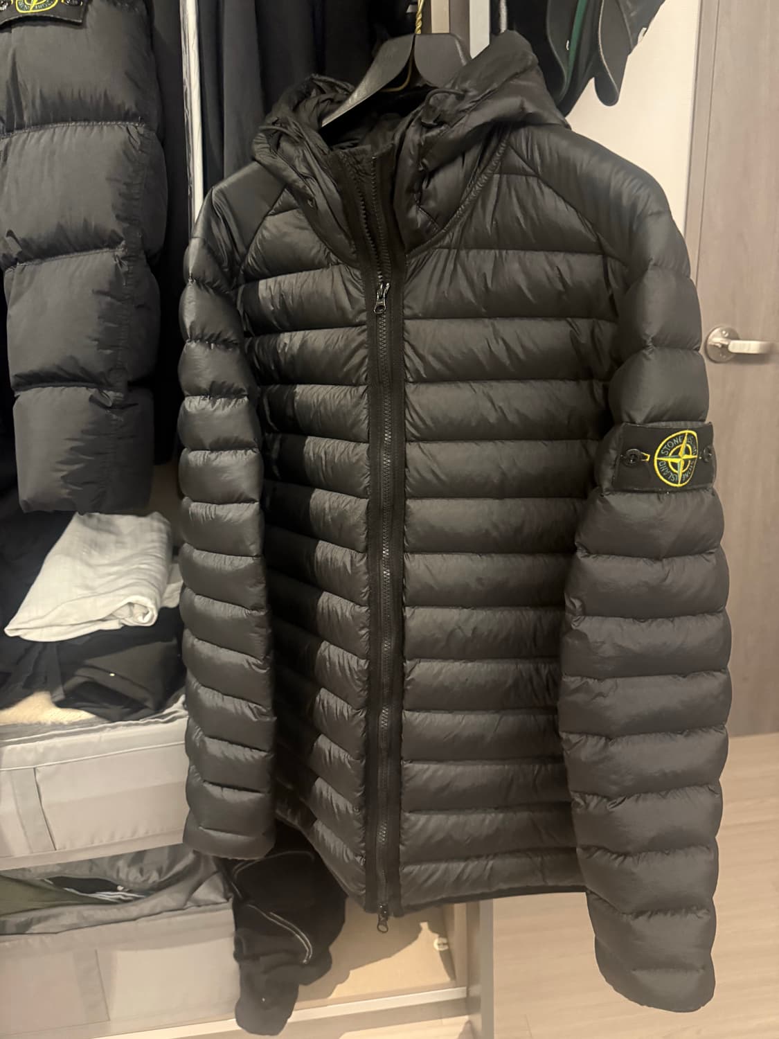 25ss 스톤아일랜드 룸우븐 경량패딩 XL 상품이미지1