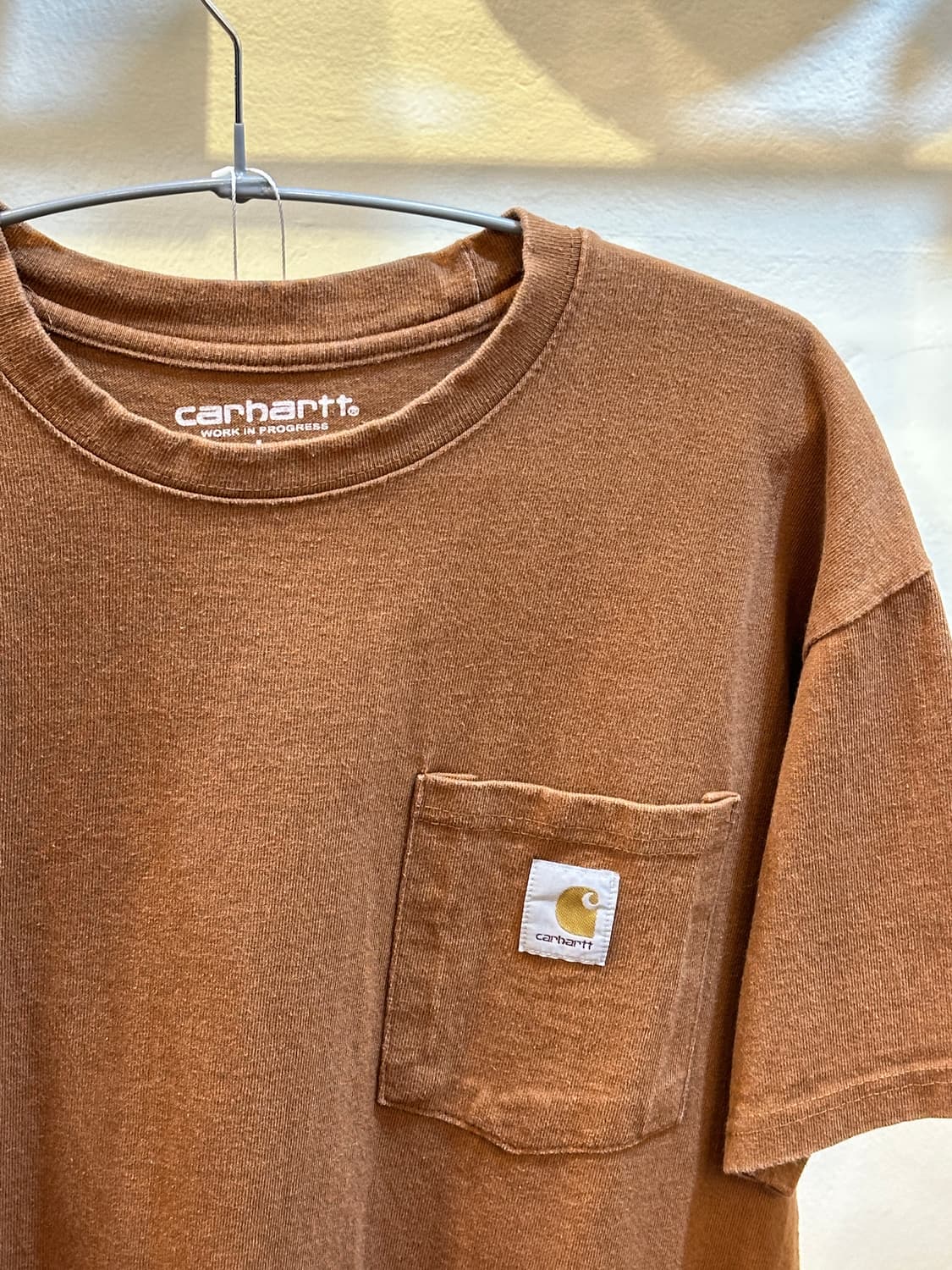 칼하트 포켓 반팔 티셔츠 브라운 L 상품이미지2