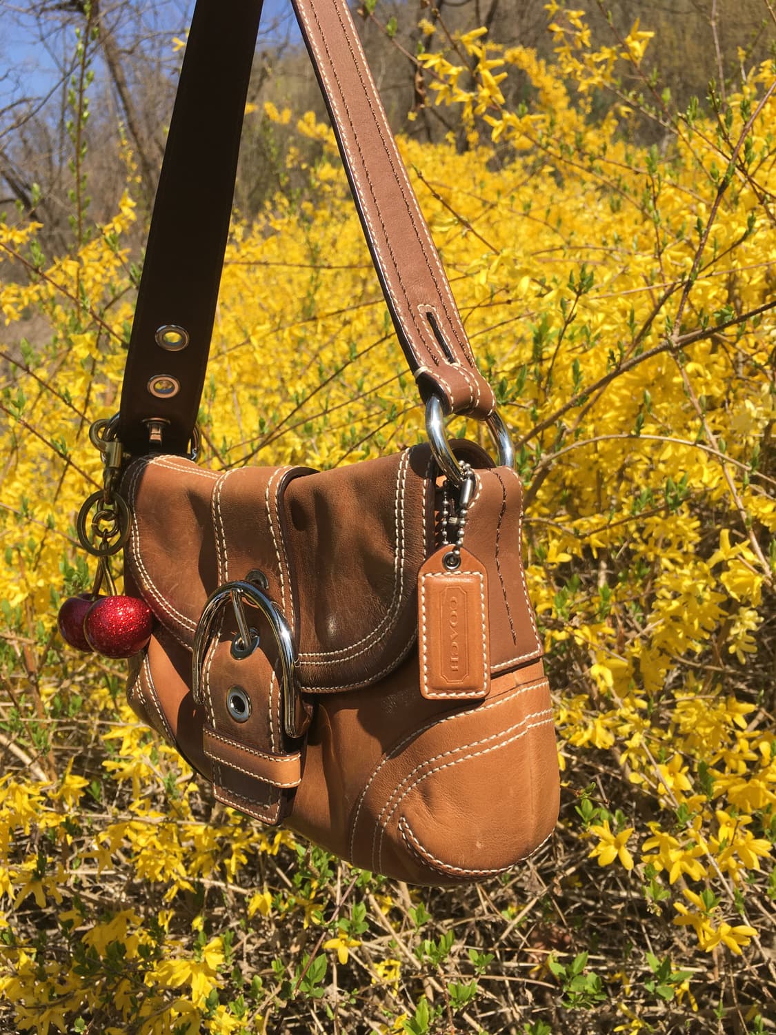 코치 시그니처 미니 소호 버클 숄더백 탠 컬러 상품이미지5