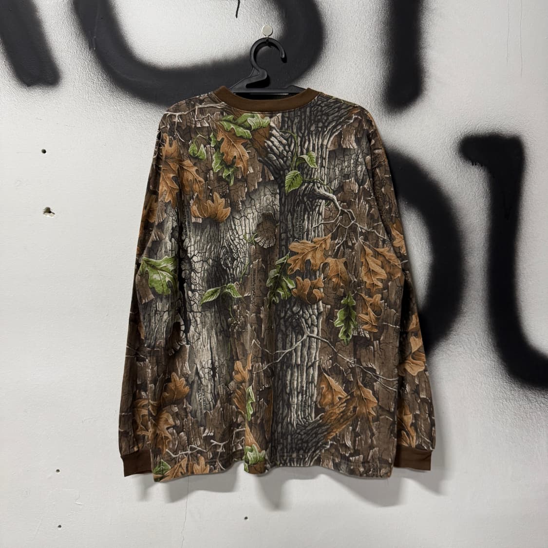 VTG 빈티지 리얼트리 가죽 패치 디테일 원포켓 롱슬리브 티셔츠 상품이미지2