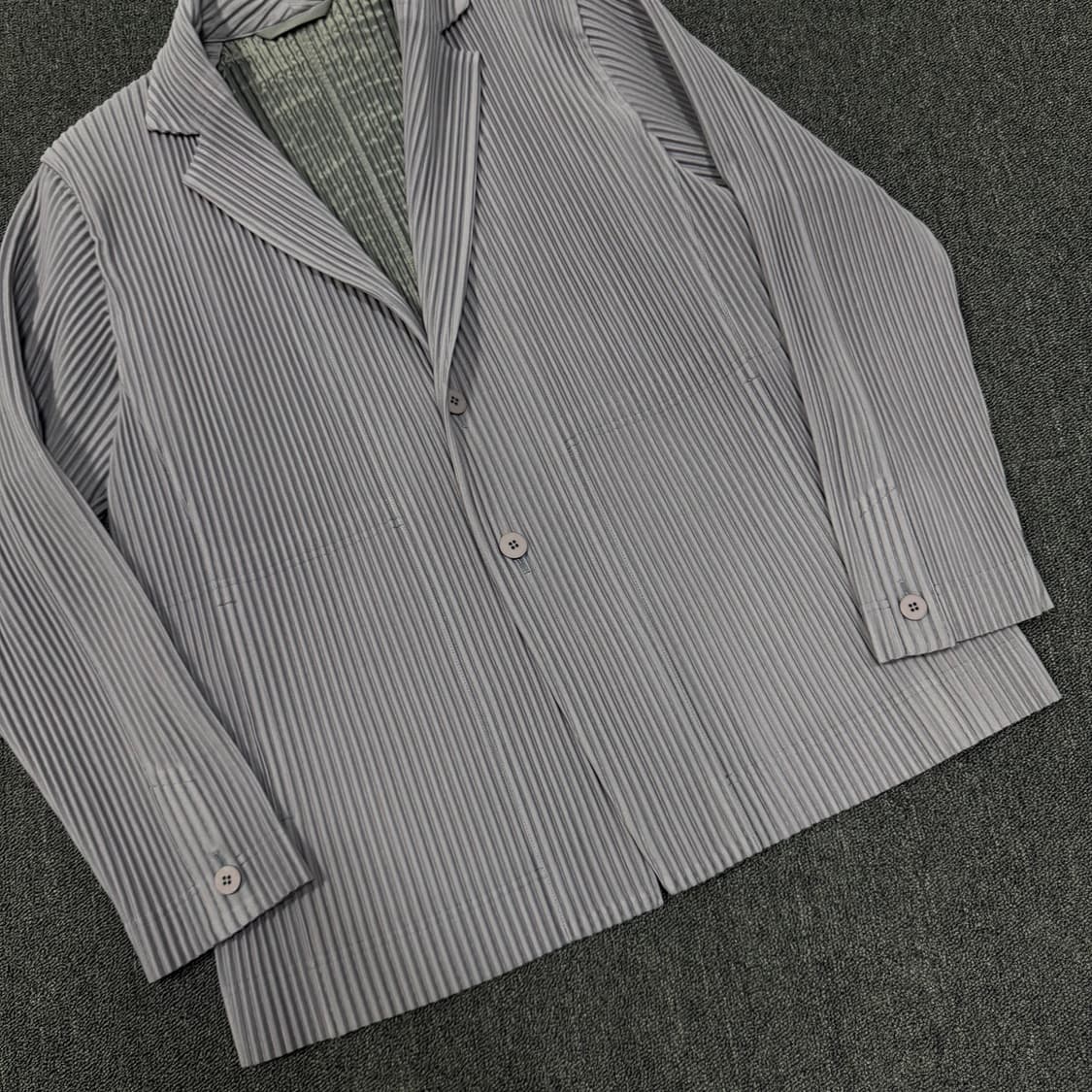 이세이미야케 옴므플리세 자켓 상품이미지3