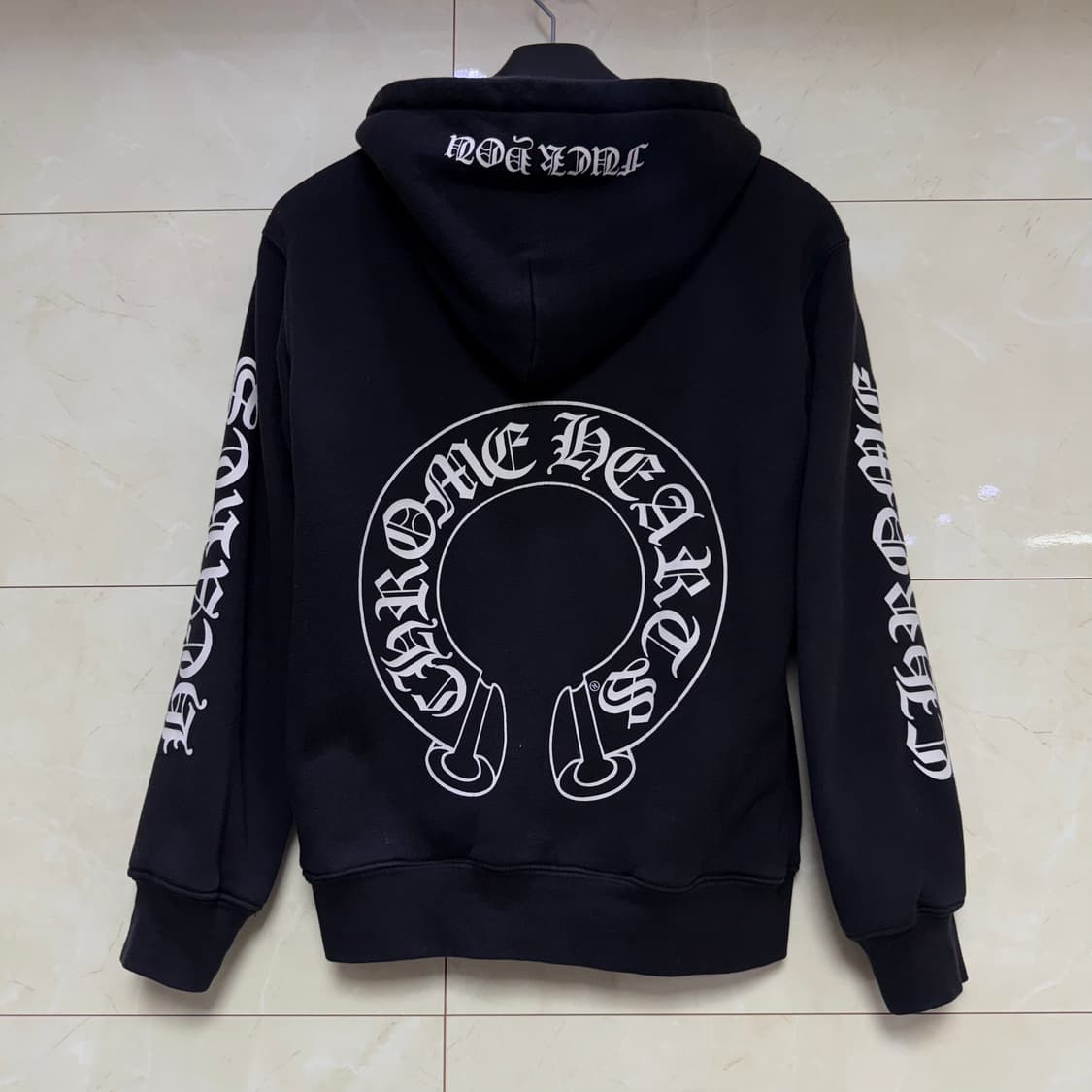 {클로젯}[S/백화점판]00s 크롬하츠 홀스슈 스크롤 퍽유 써멀 후드집업 상품이미지2