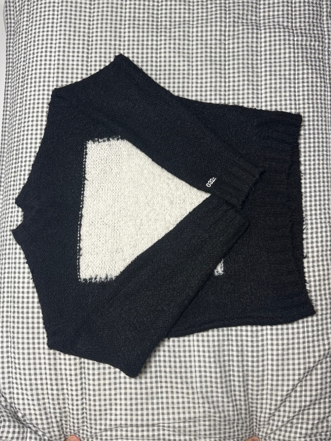 [032c] Groundform' Square Shag Sweater 상품이미지4