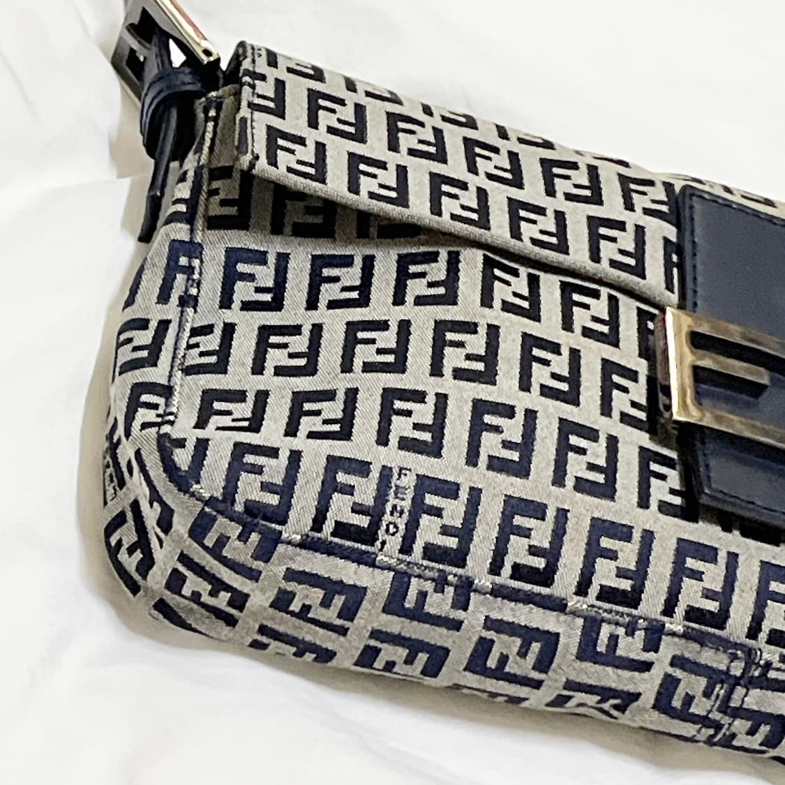 빈티지 ) fendi 펜디 주카 바게트백 상품이미지4