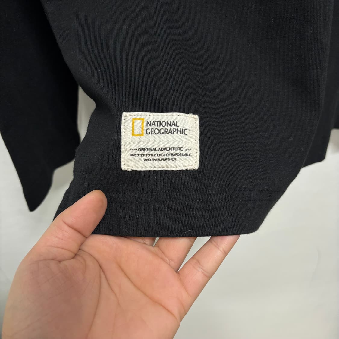 내셔널지오그래픽 블랙 롱 슬리브 상품이미지4