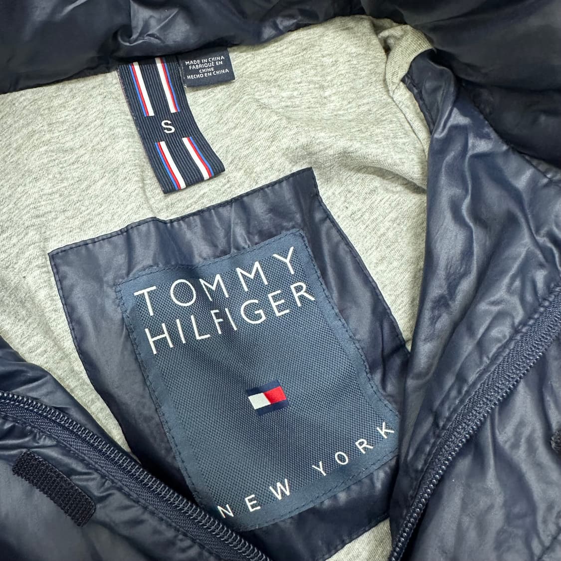 타미힐피거 유광 바람막이 자켓 네이비 S 상품이미지3
