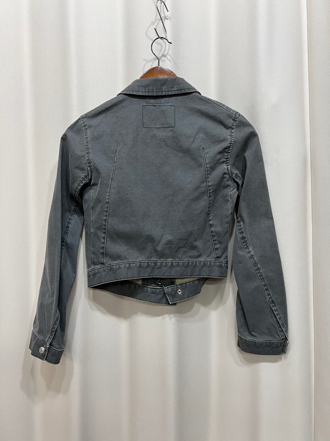 리바이스 여성 엔지니어드진 흑청데님 트러커 자켓 상품이미지6