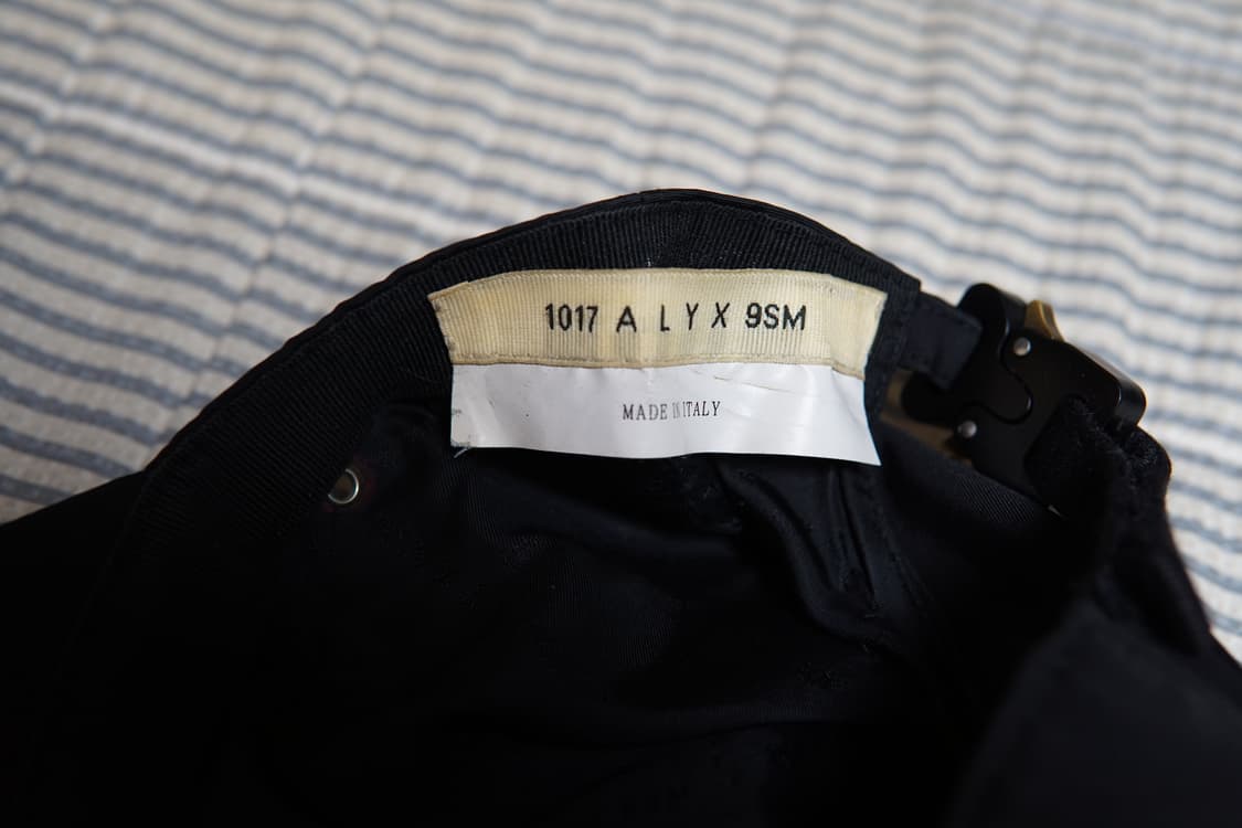 알릭스 롤러코스터 버클 볼캡 팝니다 상품이미지4