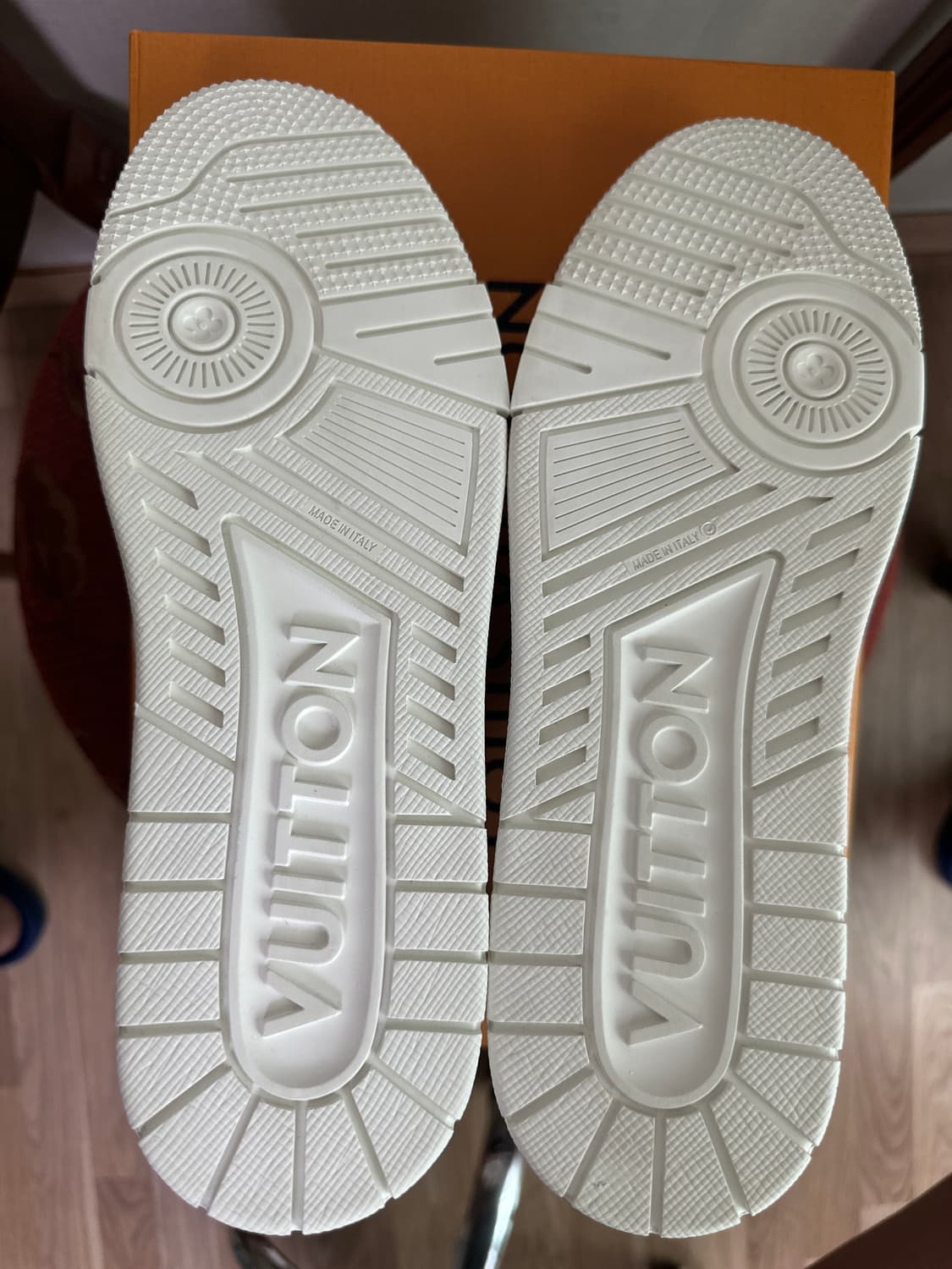 [9, 280 size] 루이비통 트레이너 스니커즈[1AAGXH] 새제품 상품이미지10