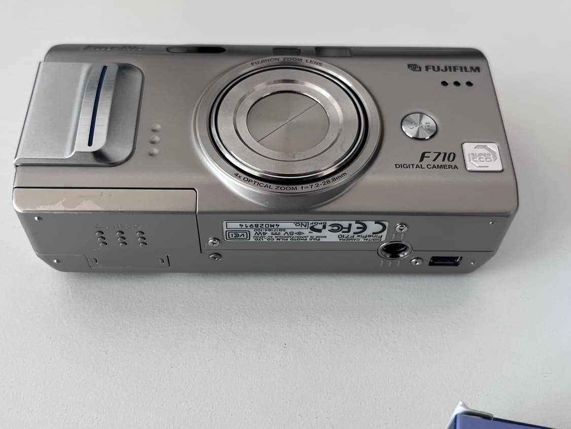 후지필름 fujifilm F710 빈티지 디지털 카메라  상품이미지6